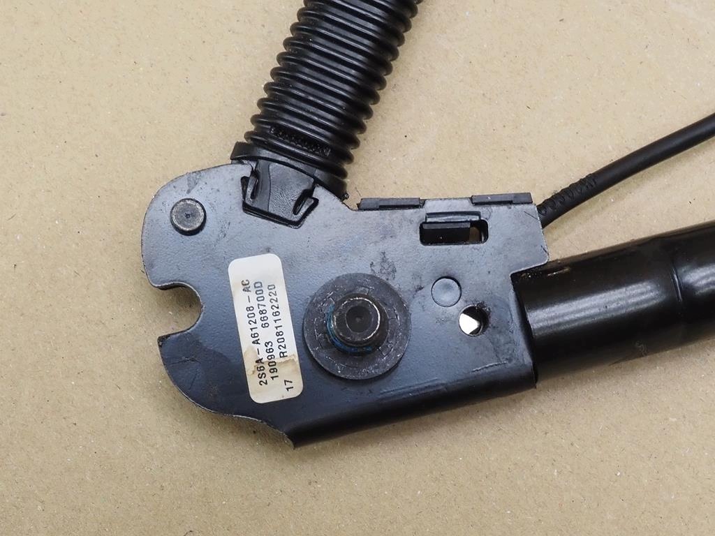 Tenditore Cintura Anteriore Ford Fiesta MK6 Fusion Usato