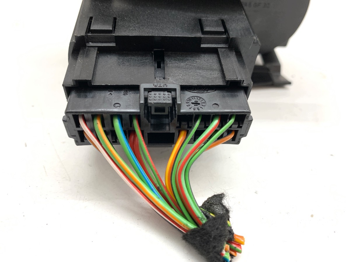 Interrupteur feux Ford Kuga I 2008-2012 image 4