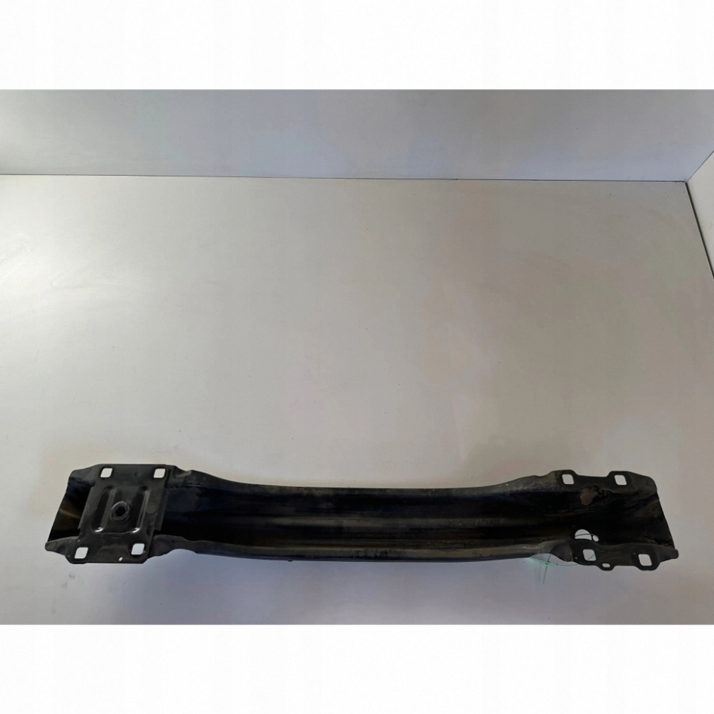 Jaguar XE 2016 Barra trasera parachoques OEM image 4