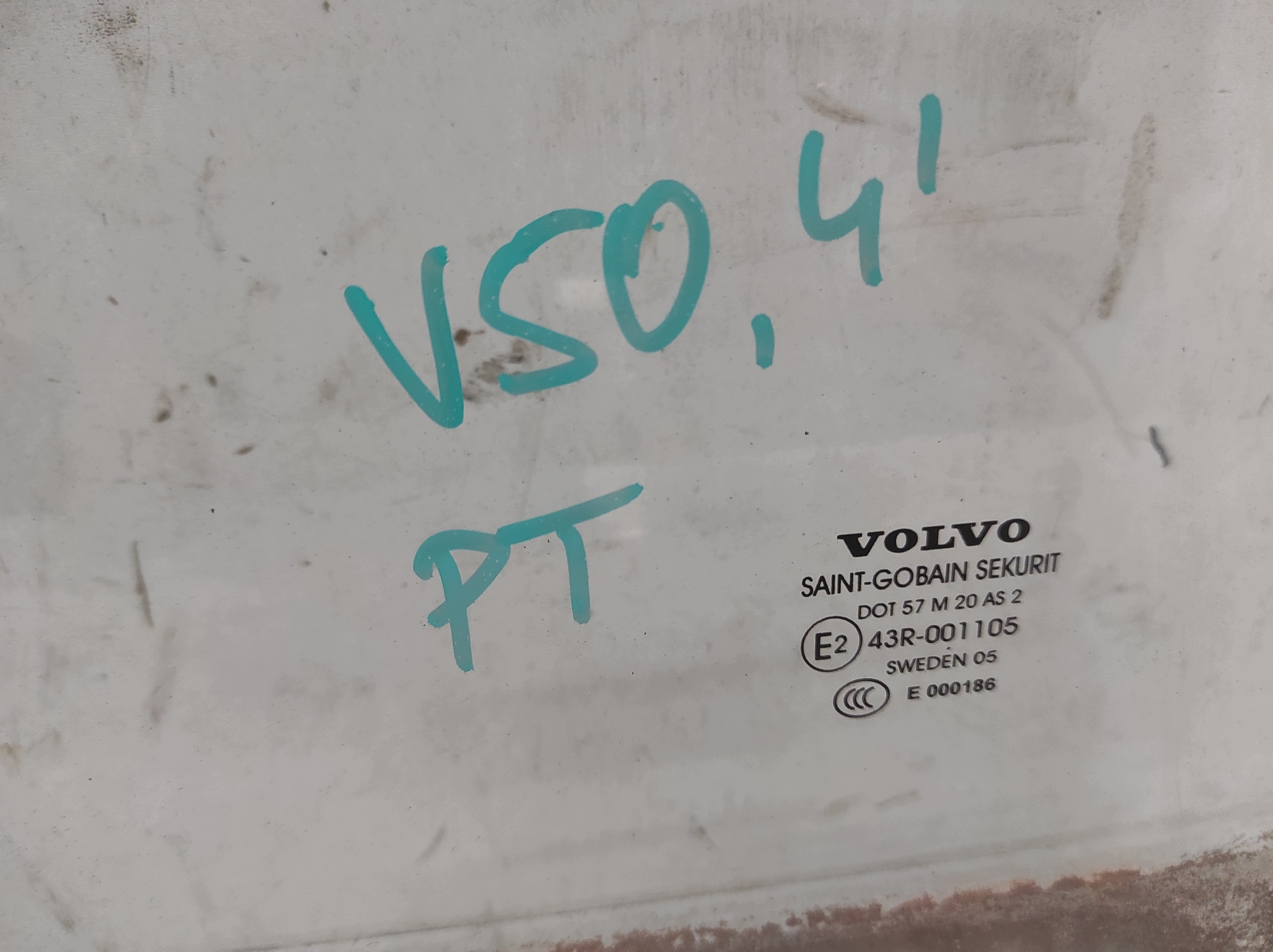 Volvo V50 04- Kombi Vitre droite arrière image 3