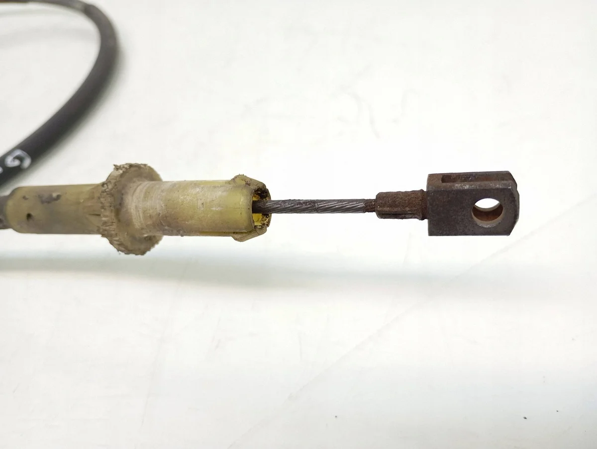 Mercedes-Benz E W211 Cable Freno Mano A21142003 image 4