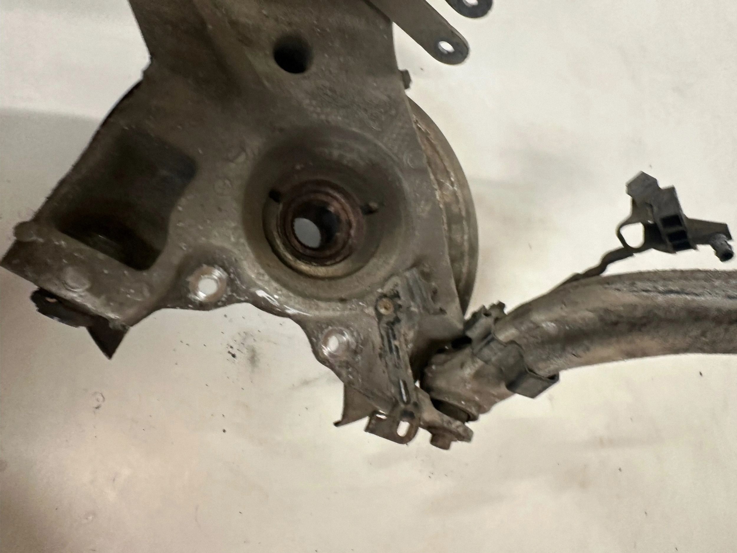 Jaguar XE 2016 Muelle trasero derecho OEM 1210RH image 3