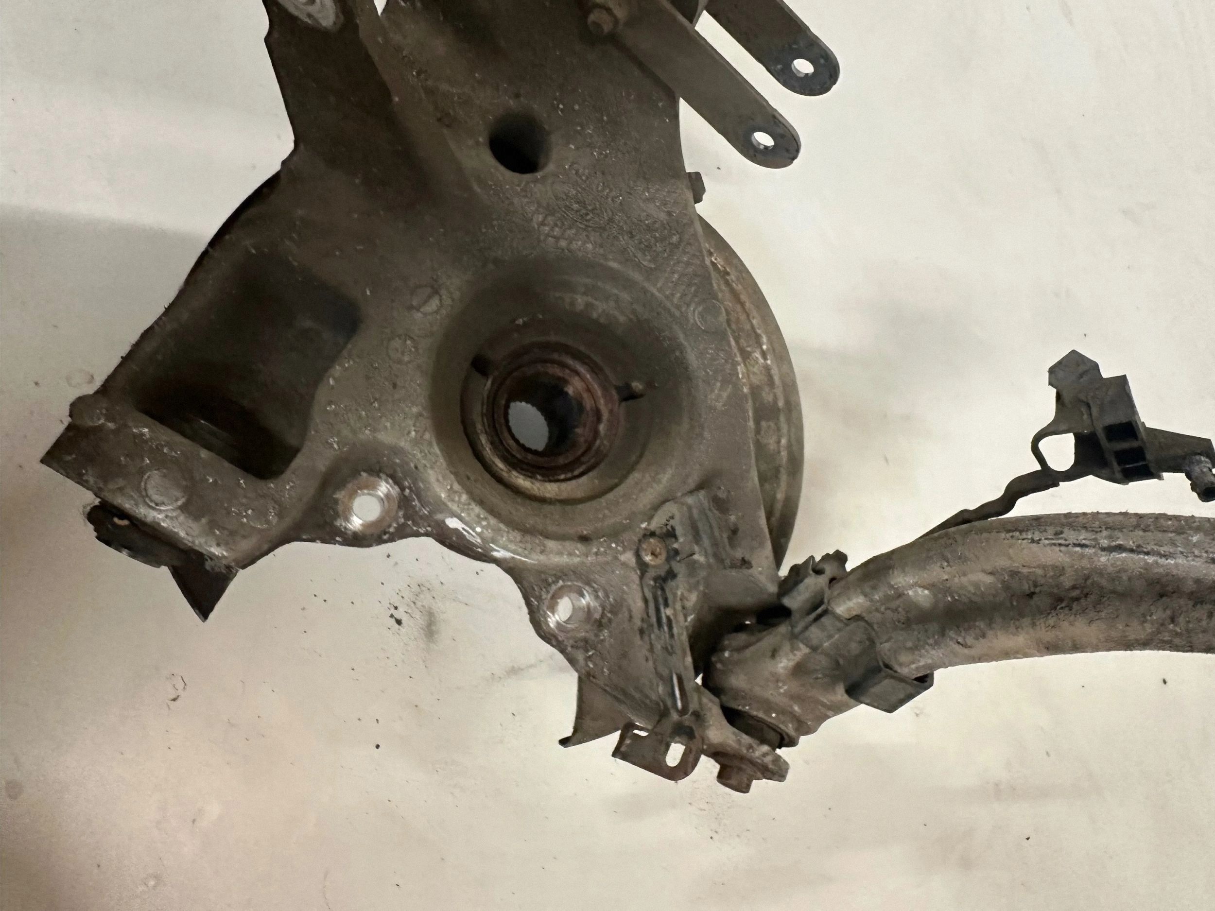 Jaguar XE 2016 Muelle trasero derecho OEM 1210RH image 4
