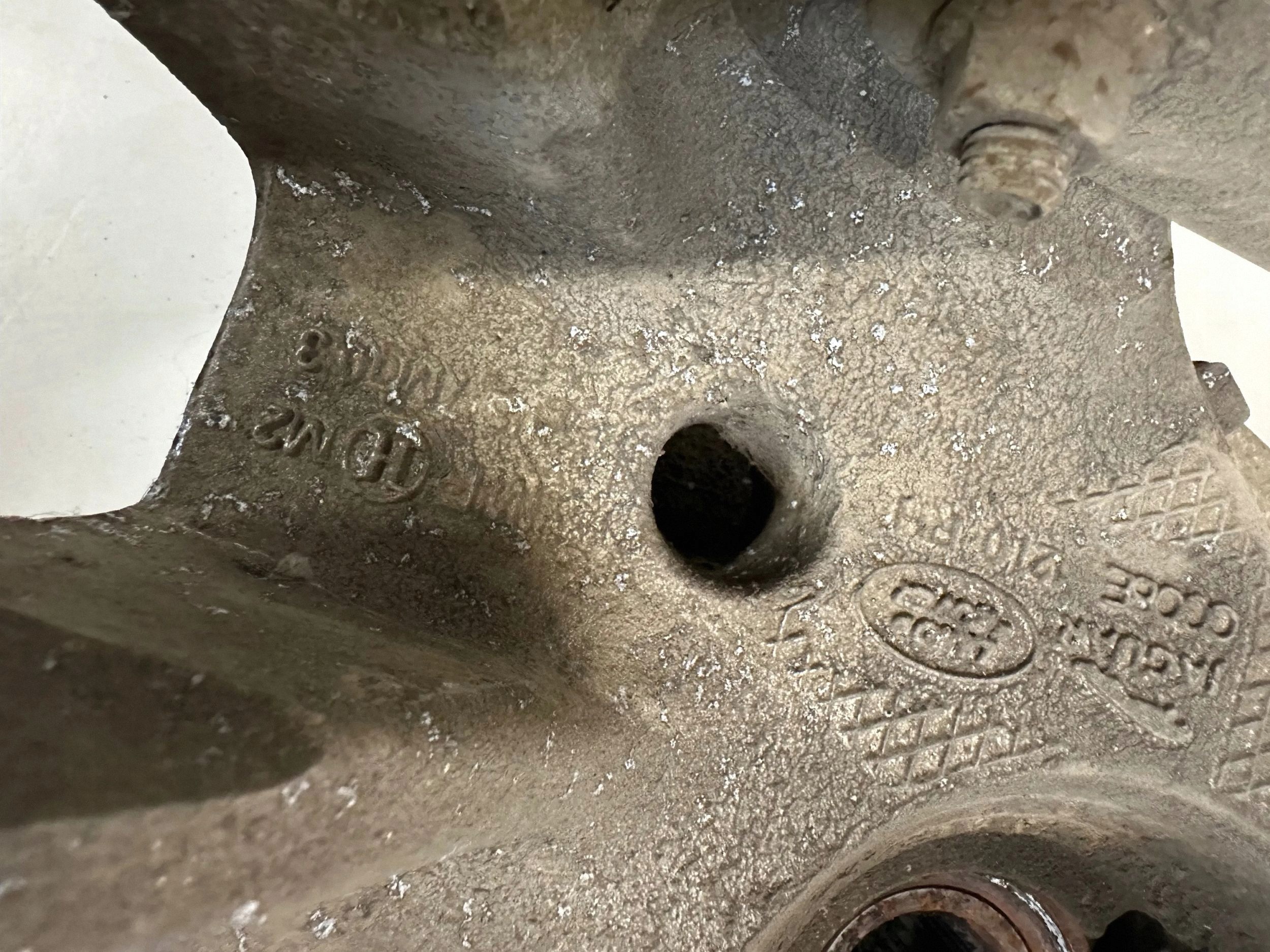 Jaguar XE 2016 Muelle trasero derecho OEM 1210RH image 5
