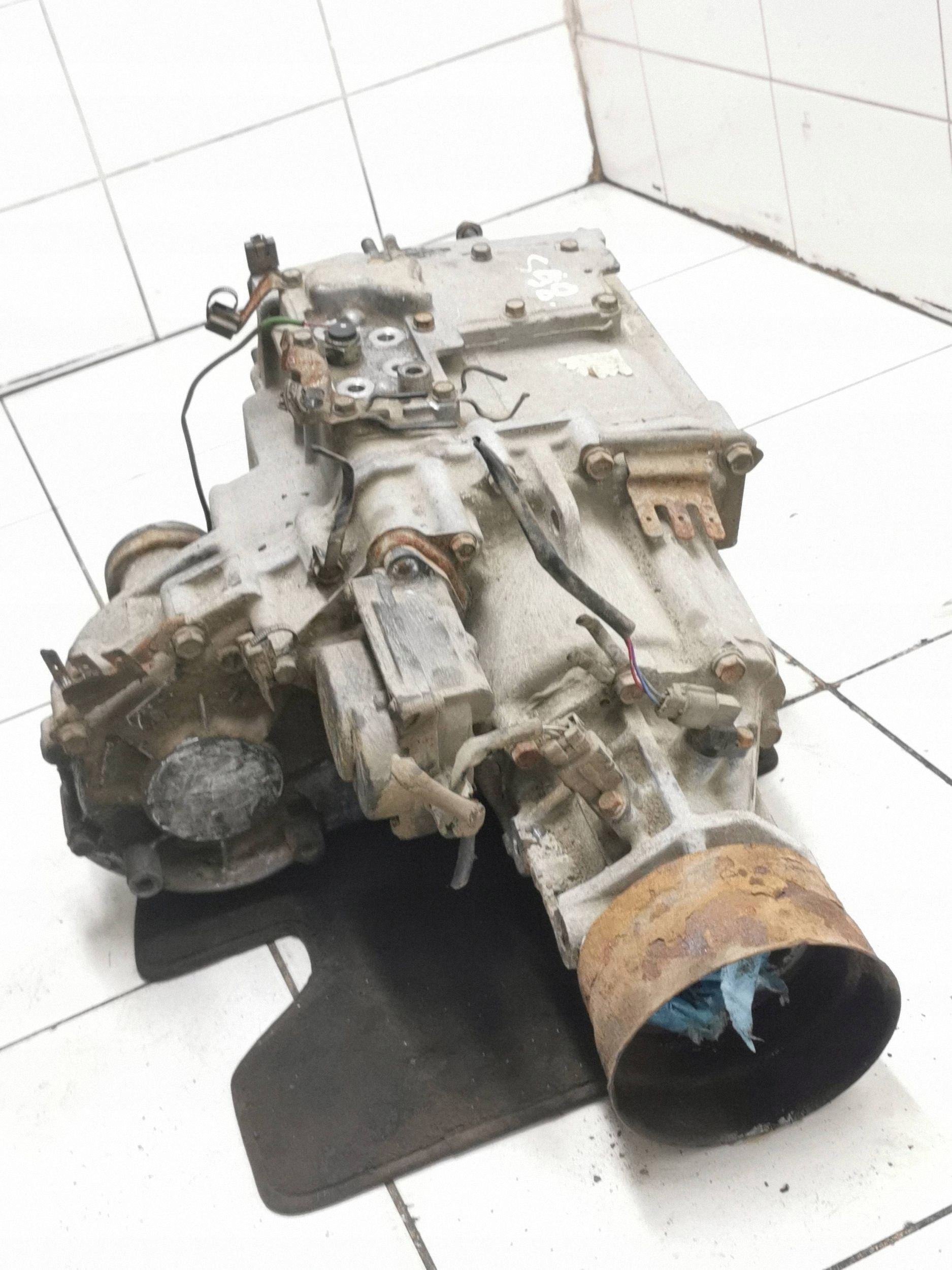 Boîte de transfert Mitsubishi Pajero 2002 image 3
