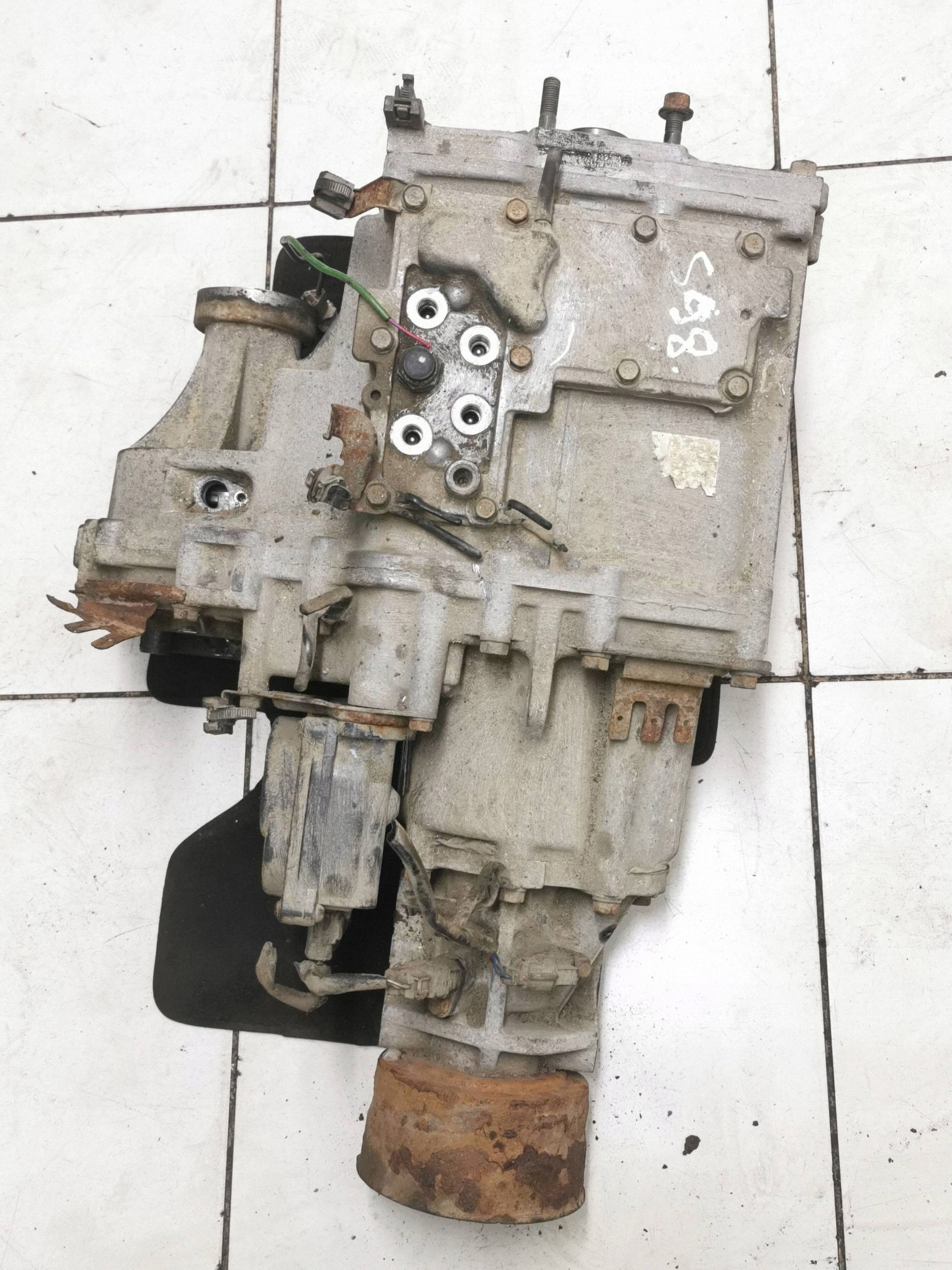 Boîte de transfert Mitsubishi Pajero 2002 image 5