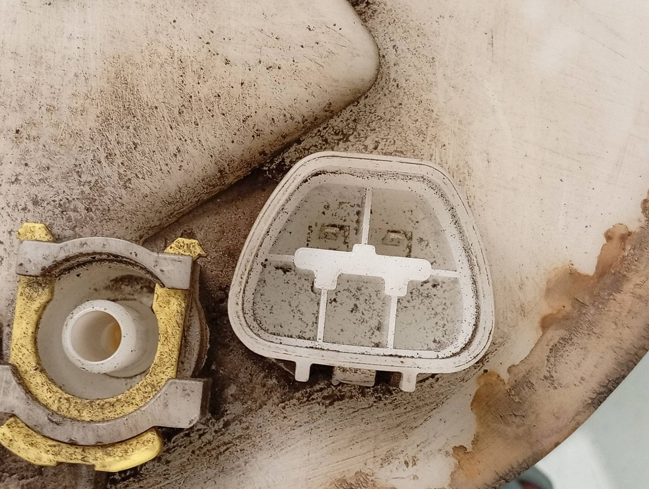 Pompe à carburant Toyota iQ 2010 FRC113173 image 5