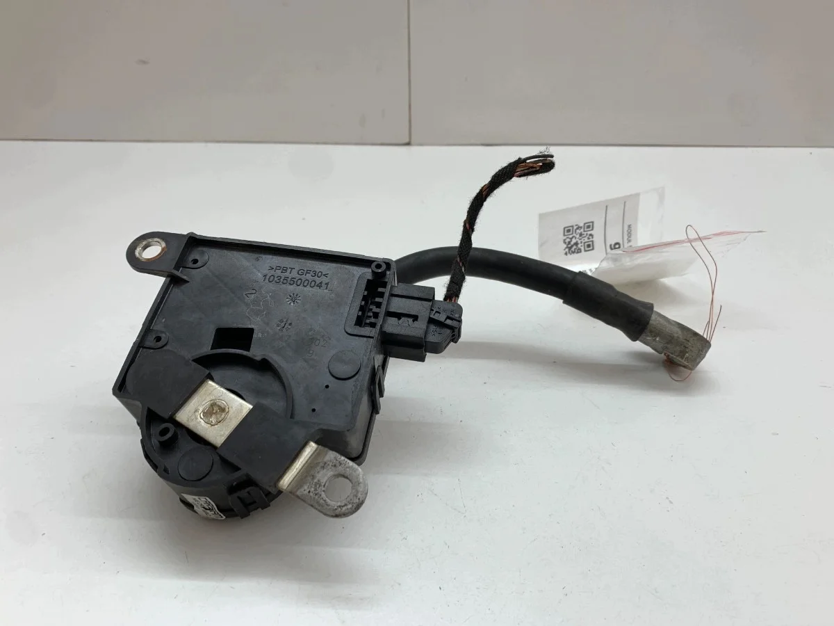 Audi A8 D3 akkuohjain 4E0915181C