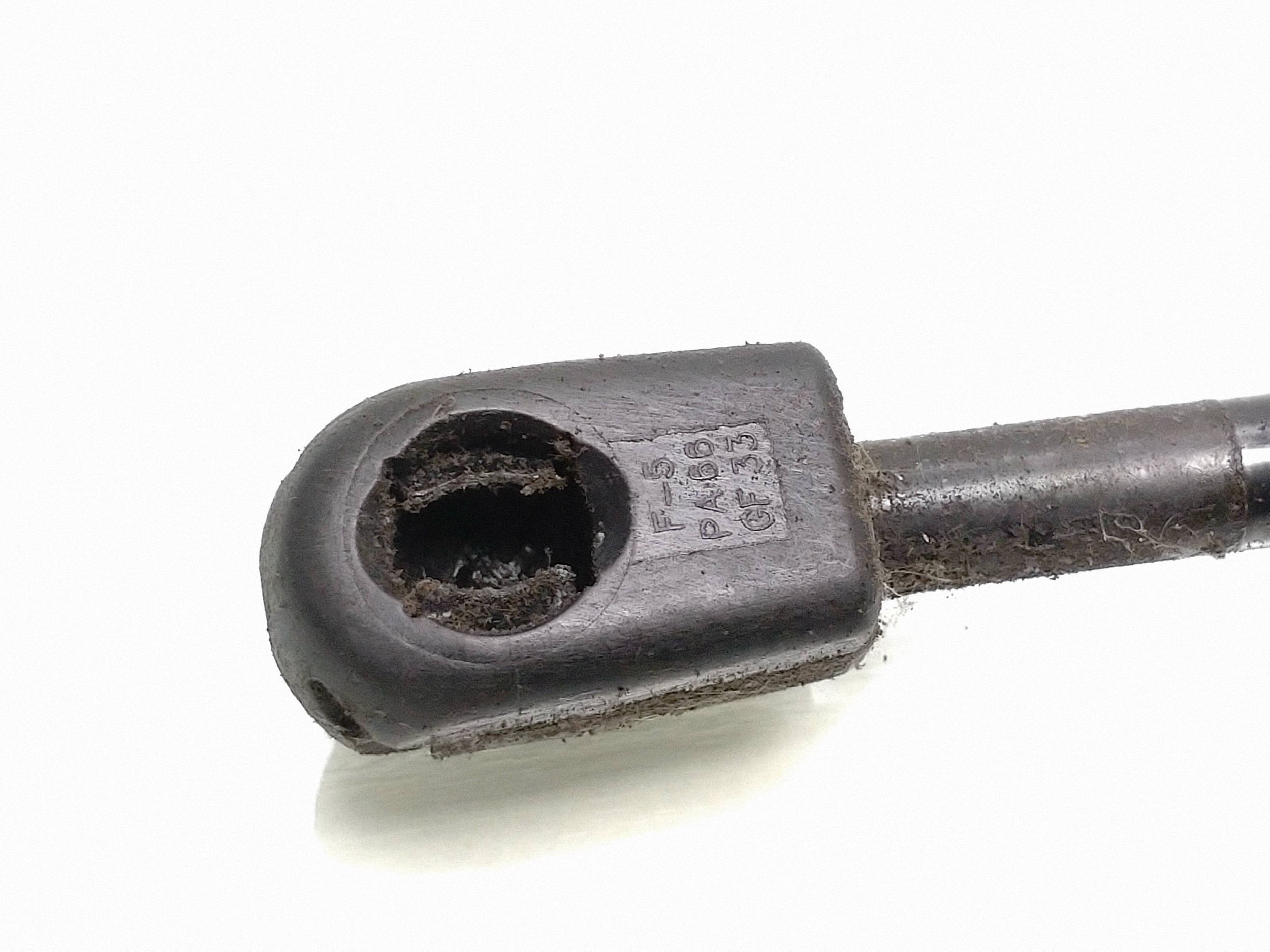 Gasfjädrar motorhuv BMW X3 E83 OEM 3400352