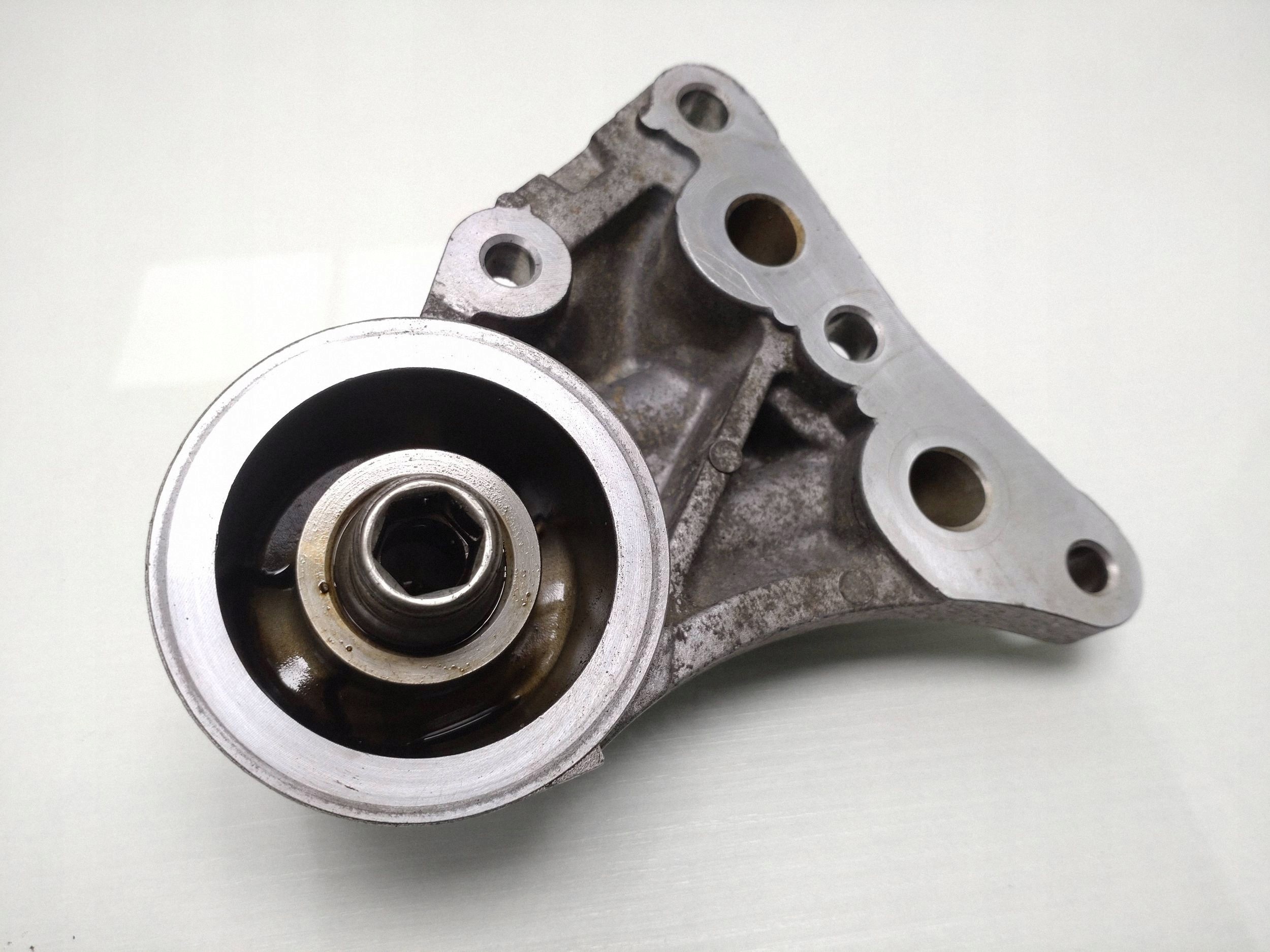 Toyota Auris 150 Ölfilterdeckel FRC113609 image 2