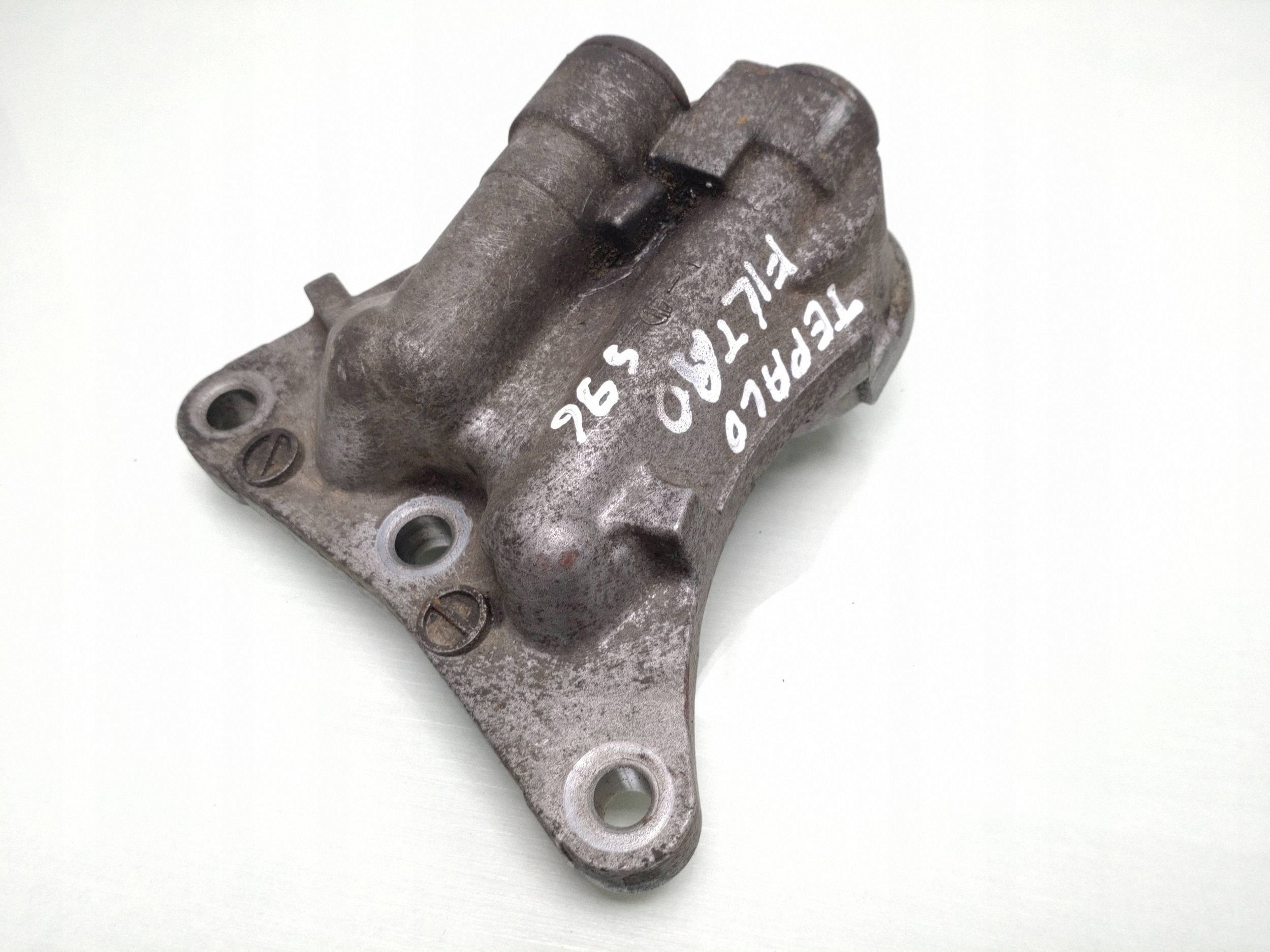 Toyota Auris 150 Ölfilterdeckel FRC113609 image 3