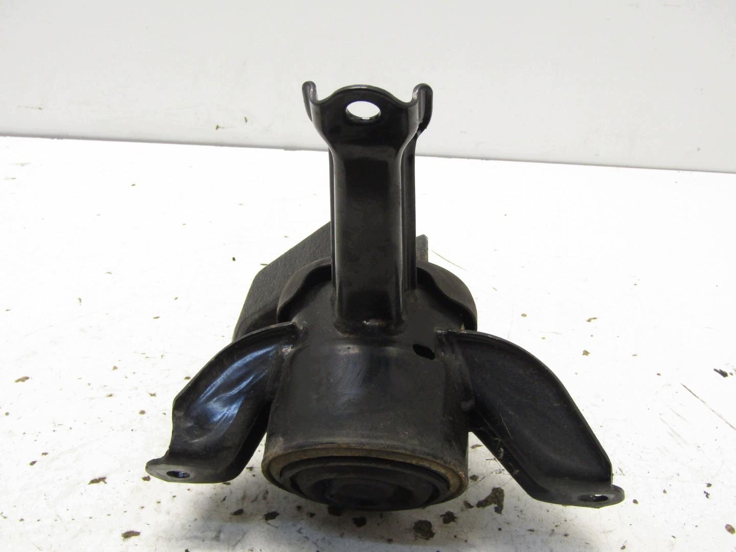 Moottorin kiinnike oikea 1.6 CRDi Kia Stonic NA58-0032