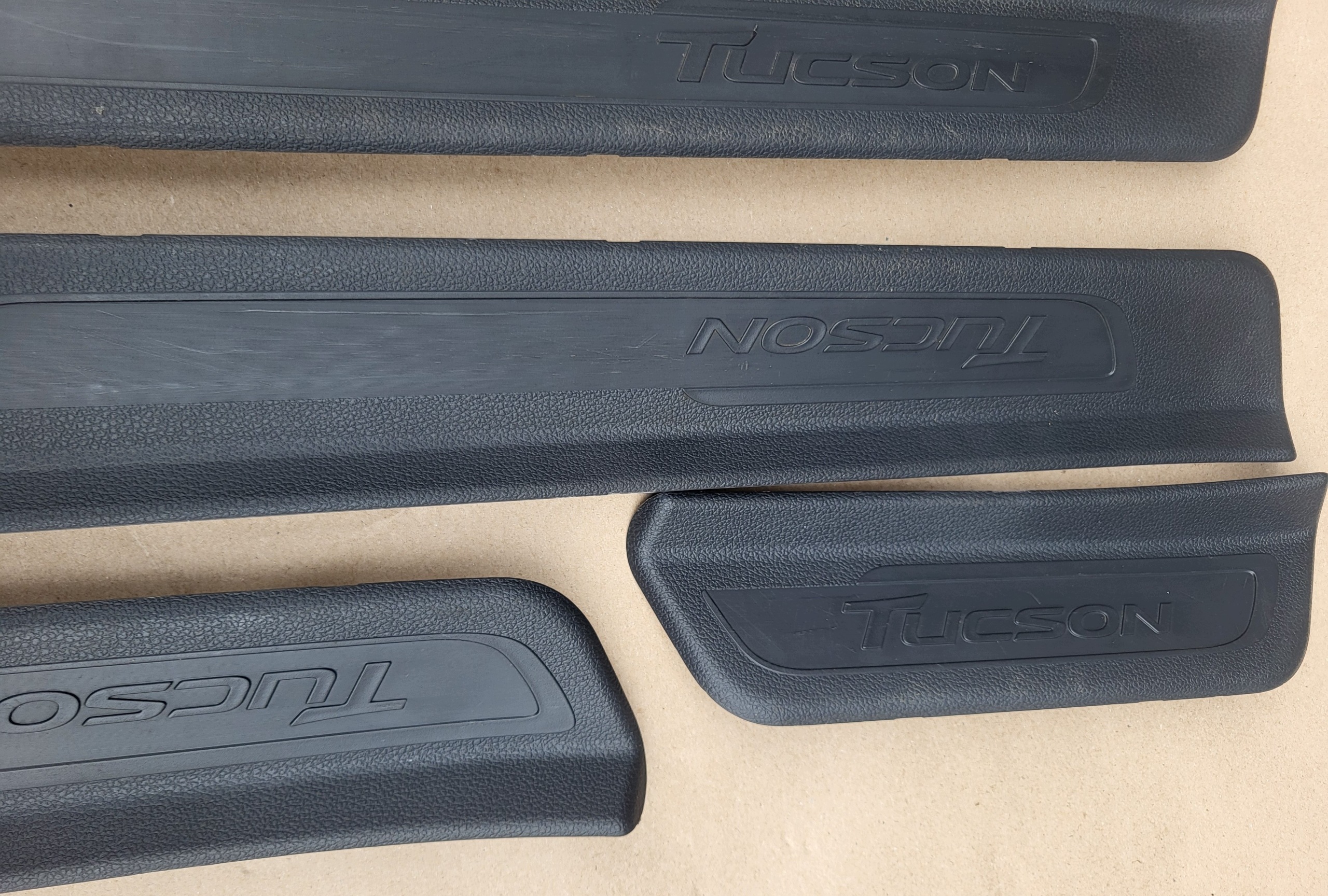 Seuil Hyundai Tucson II III 85888-D7000 image 4