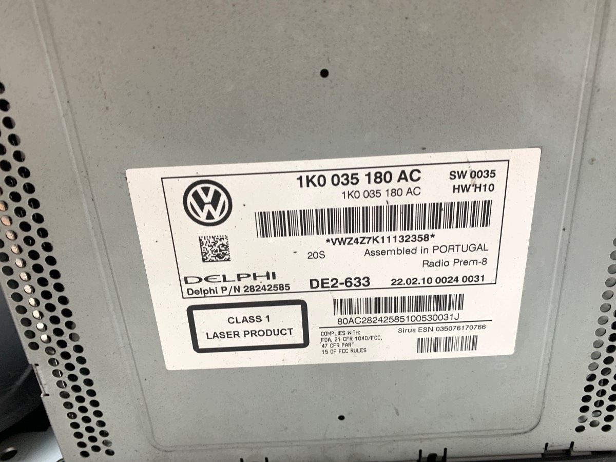Radio VW Passat CC B6 1K0035180AC image 4