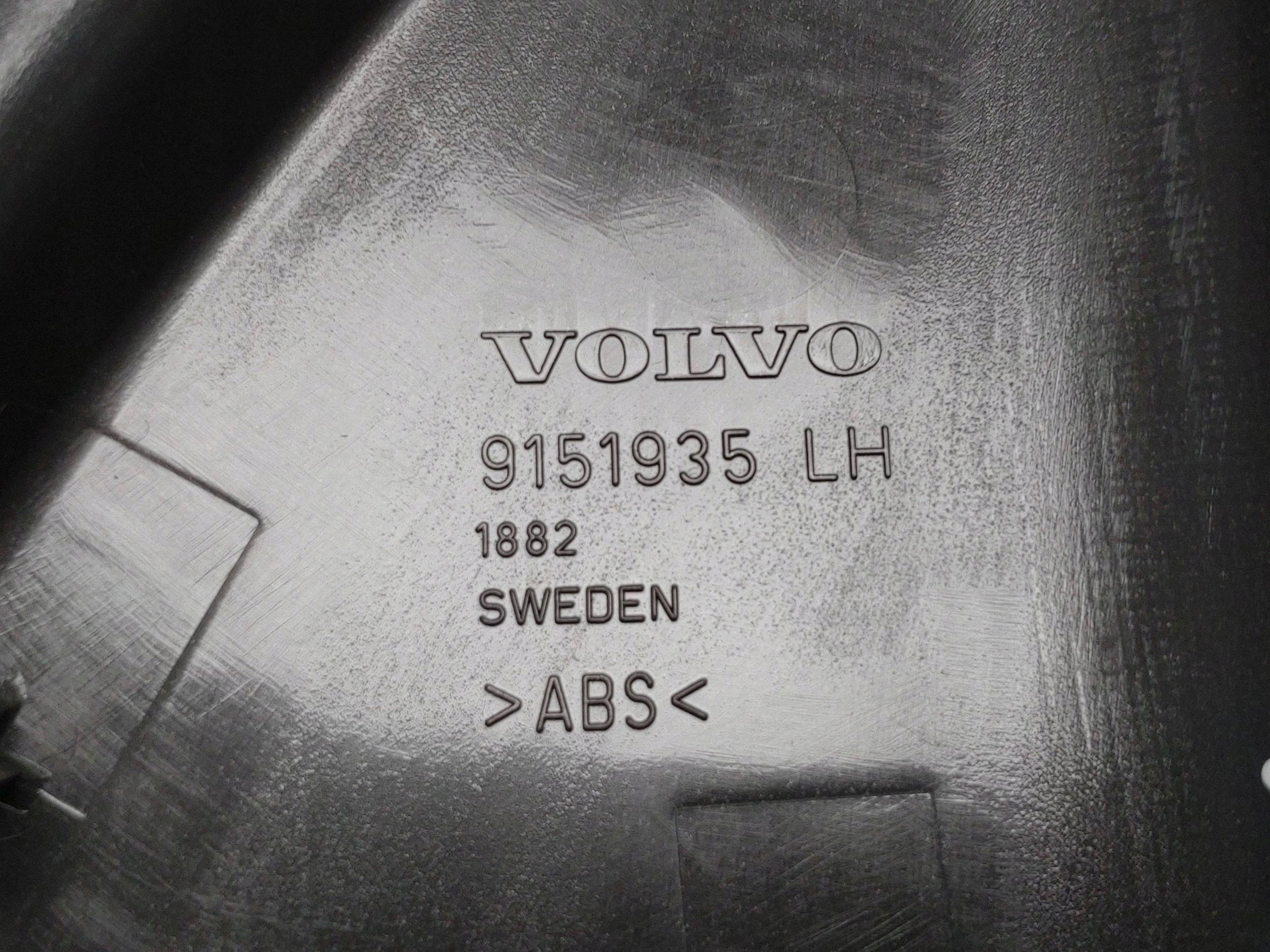Volvo XC70 2001 Vänster sidospegelhus fram image 4