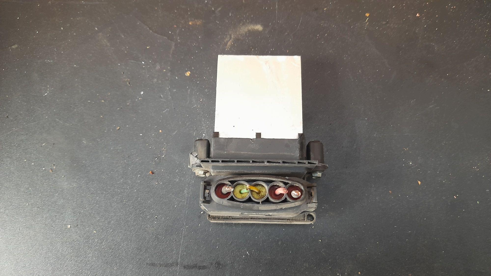 Boîtier de contact plat VW Lupo 6N0937775 image 3