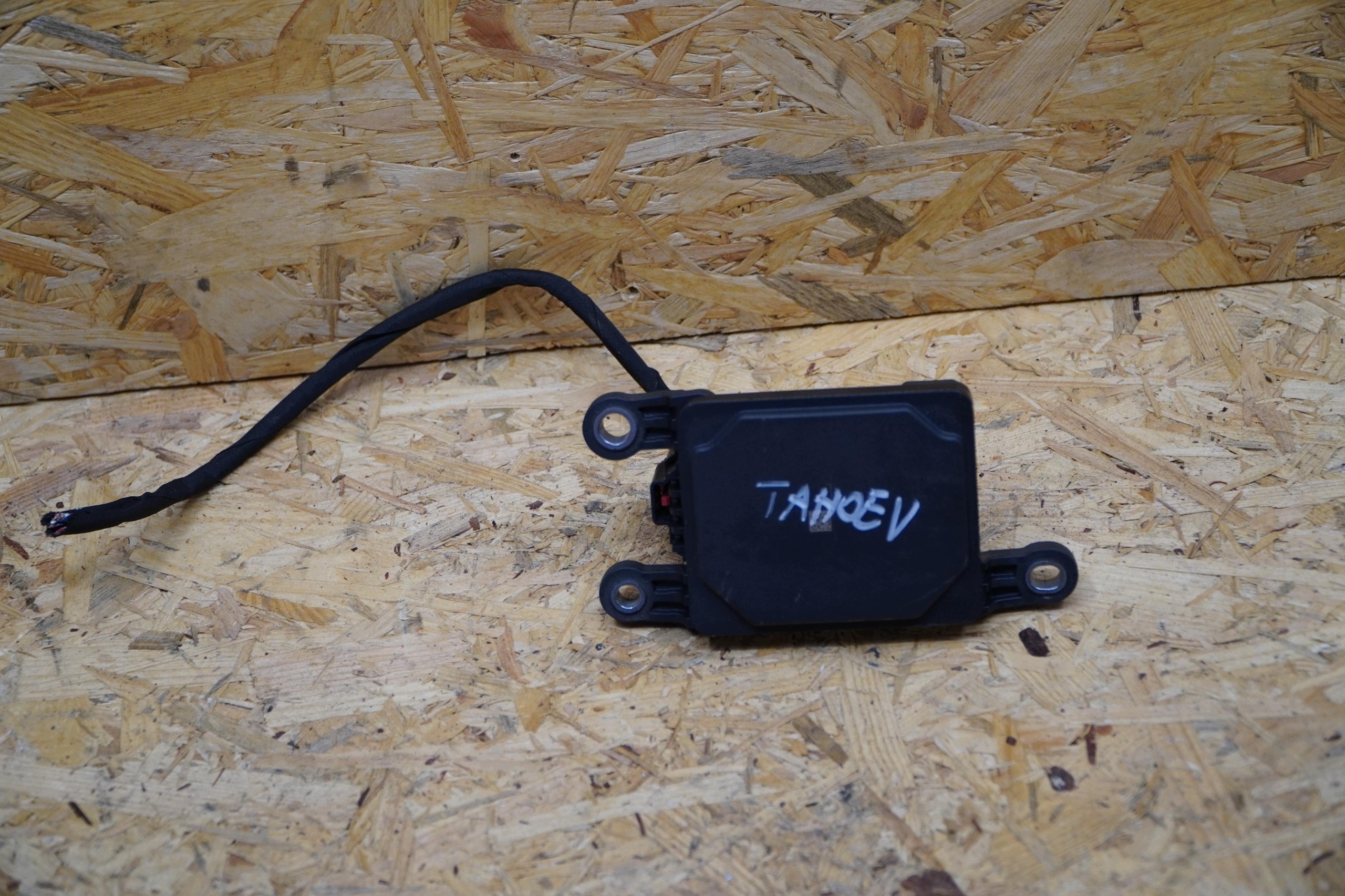 Radar Distronic Chevrolet Tahoe V 85001619 image 2