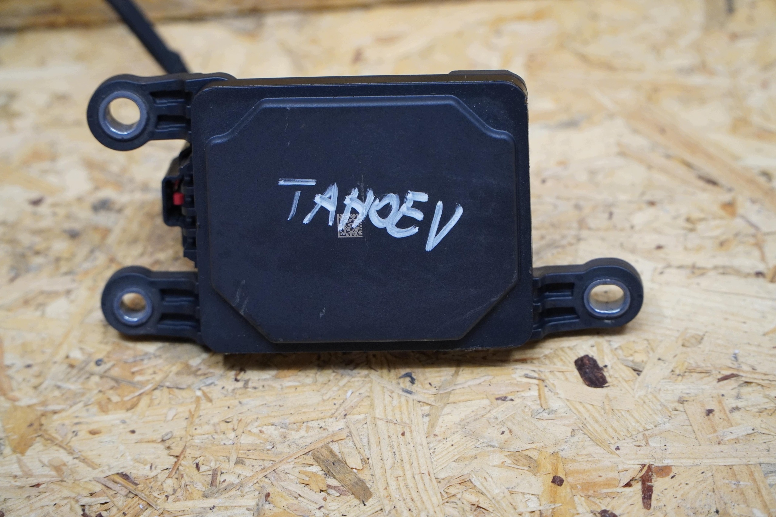 Radar Distronic vorne 85001619 Chevrolet Tahoe V
