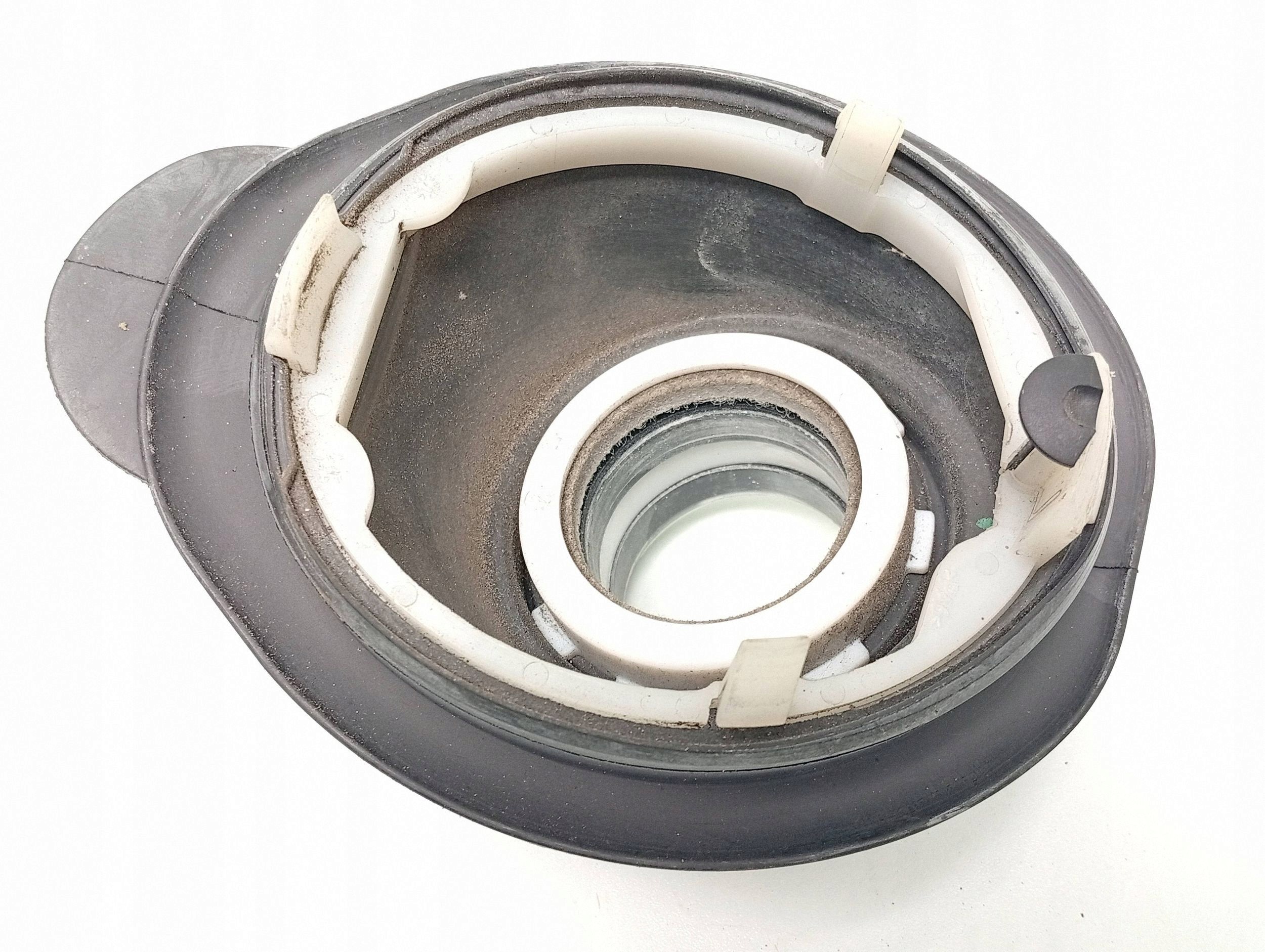 BMW 4 F32 F33 F36 Konepellin etummainen tiiviste 6858471