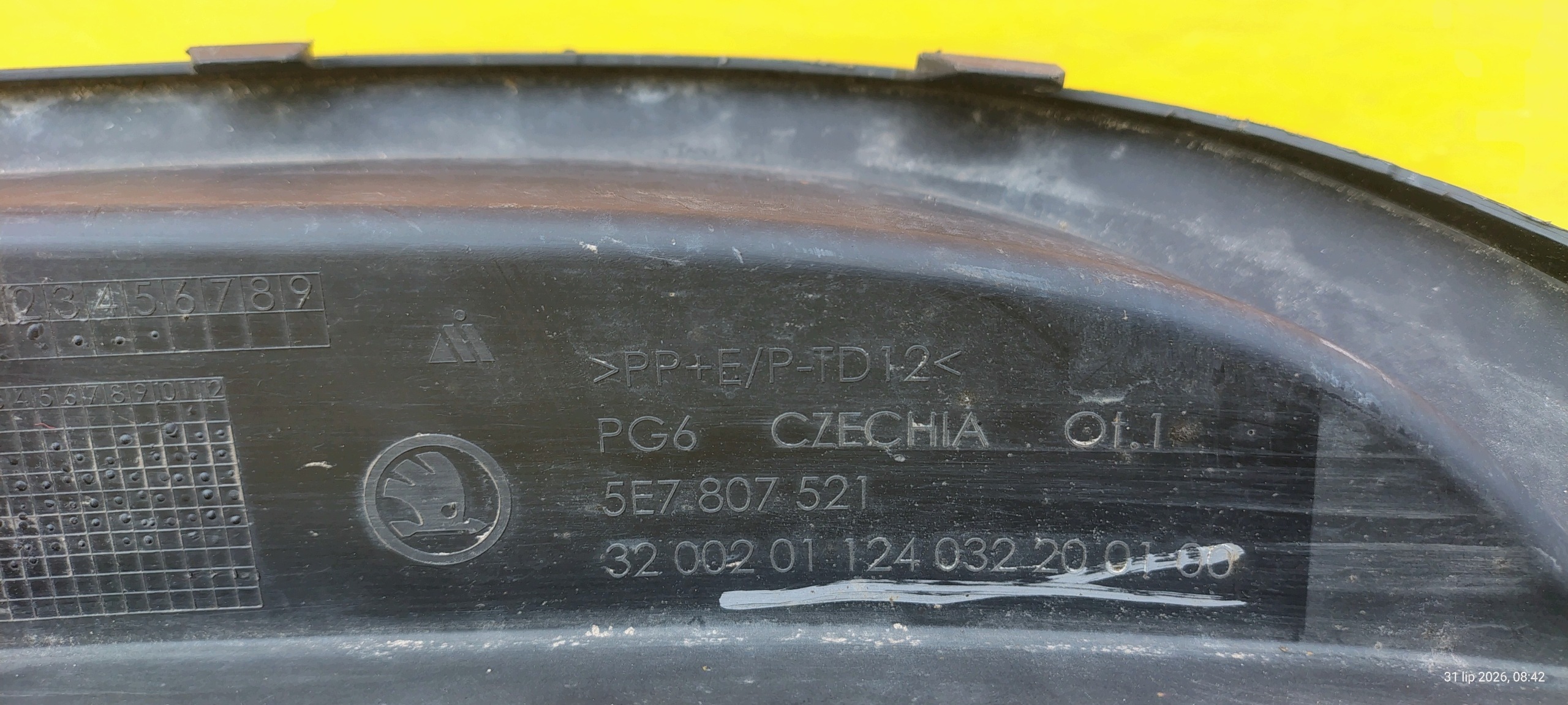 Spoiler Skoda Octavia IV 5E7807521 image 4