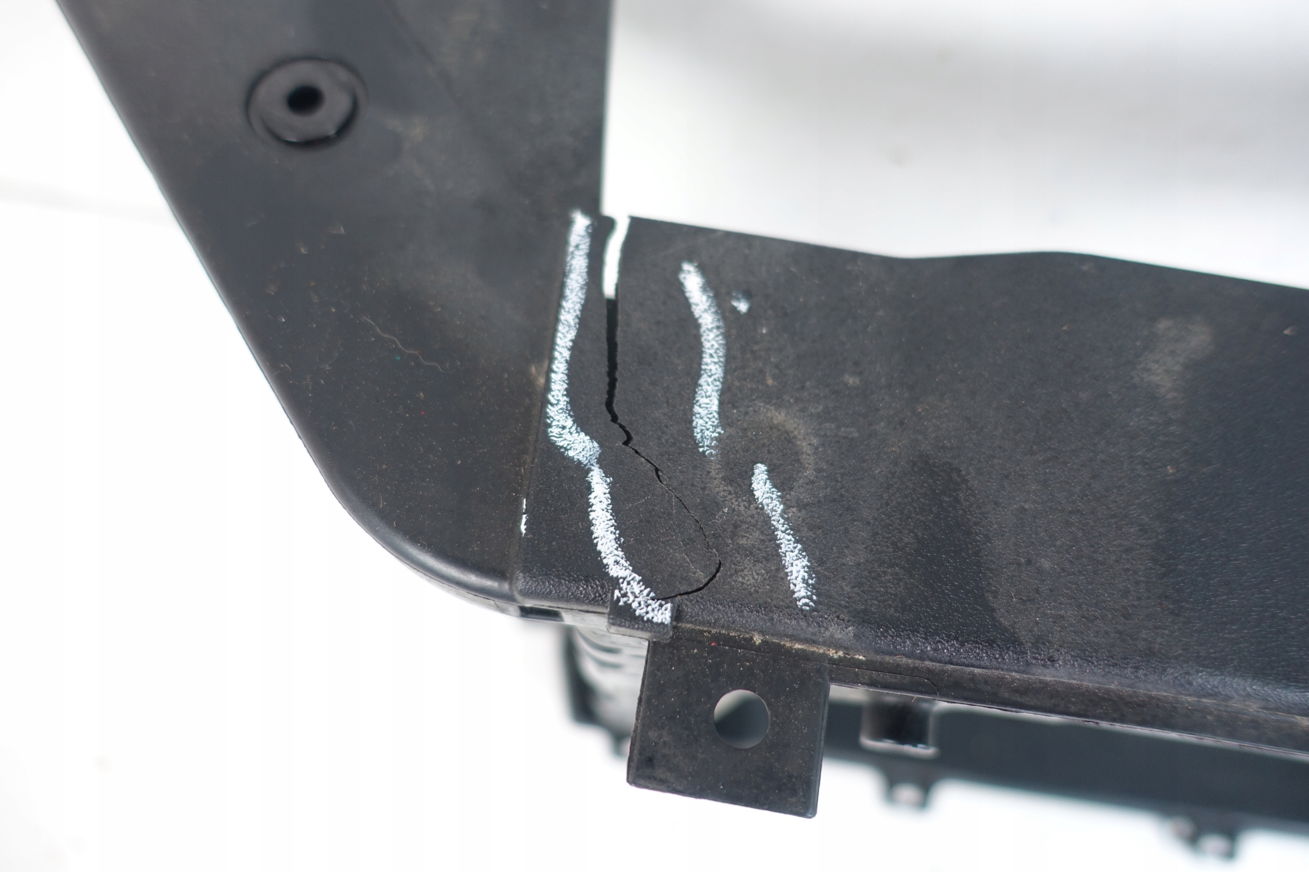 Reforço Frontal Hyundai Elantra VI 64101-F2500 image 5