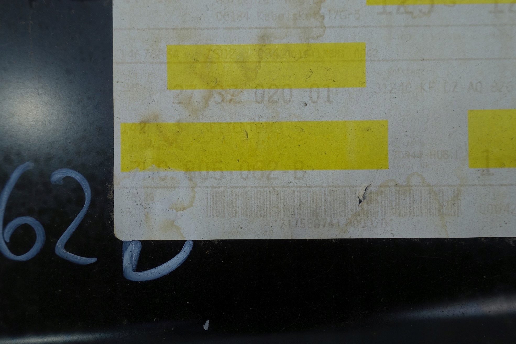 Garde-boue avant droit VW T5 7H0805062B image 6