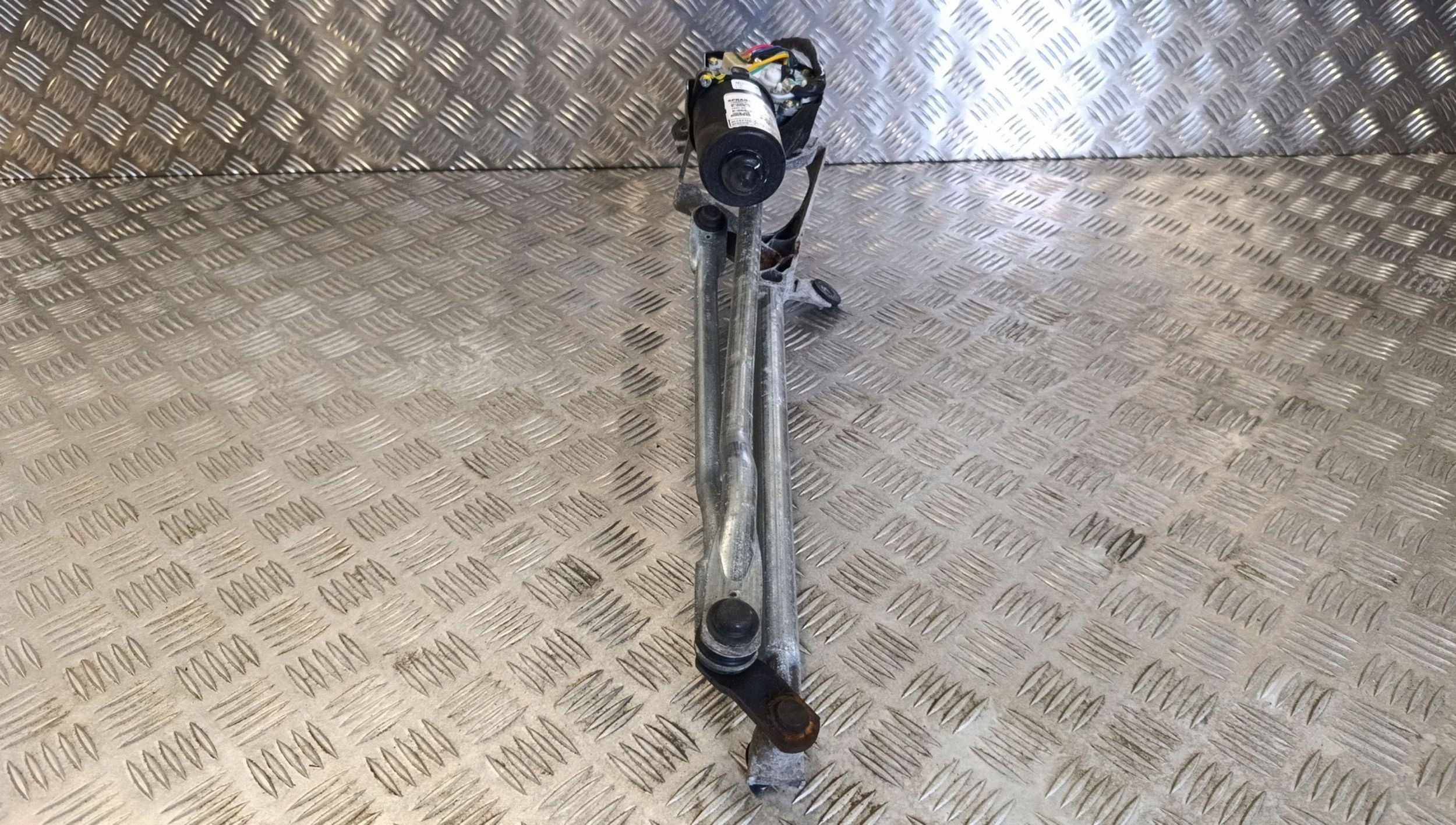 Tesla S Moottorin Pyyhinmekanismi 6005946-00-F