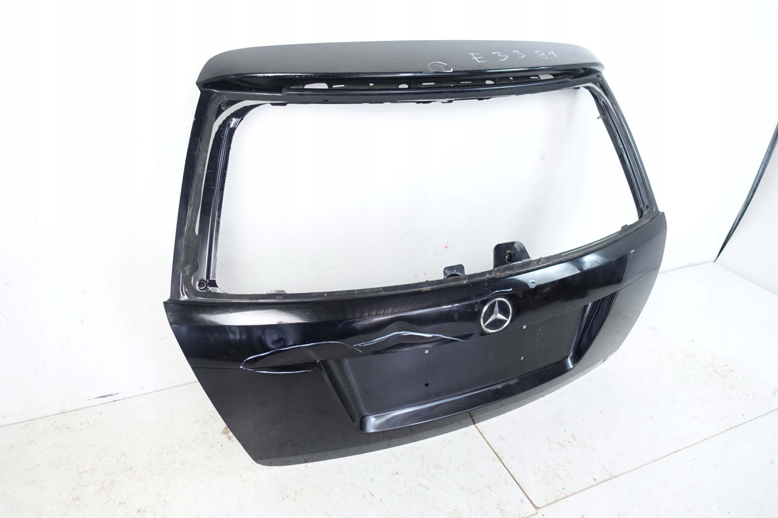 Takaluukku Mercedes C W204 Kombi A2047420109