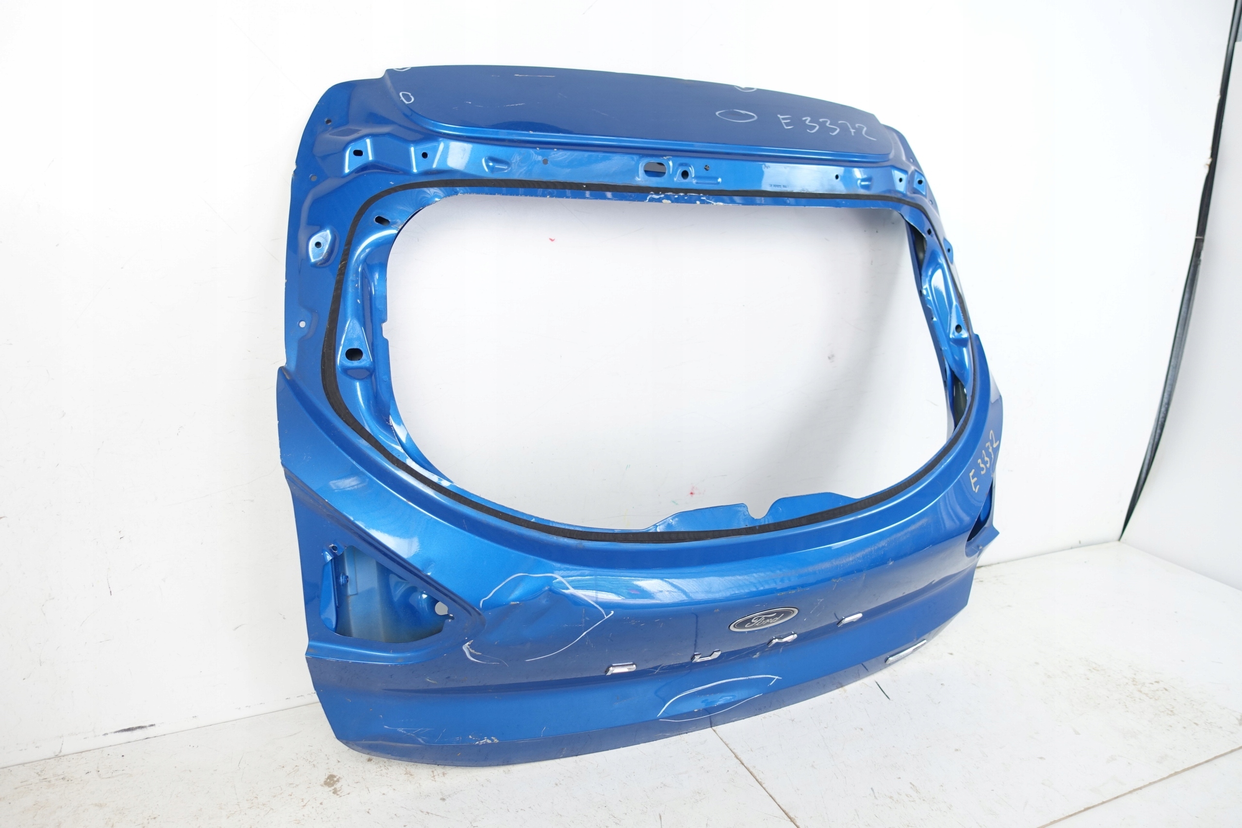 Takaluukku Ford Puma Mk2 2019- Käytetty