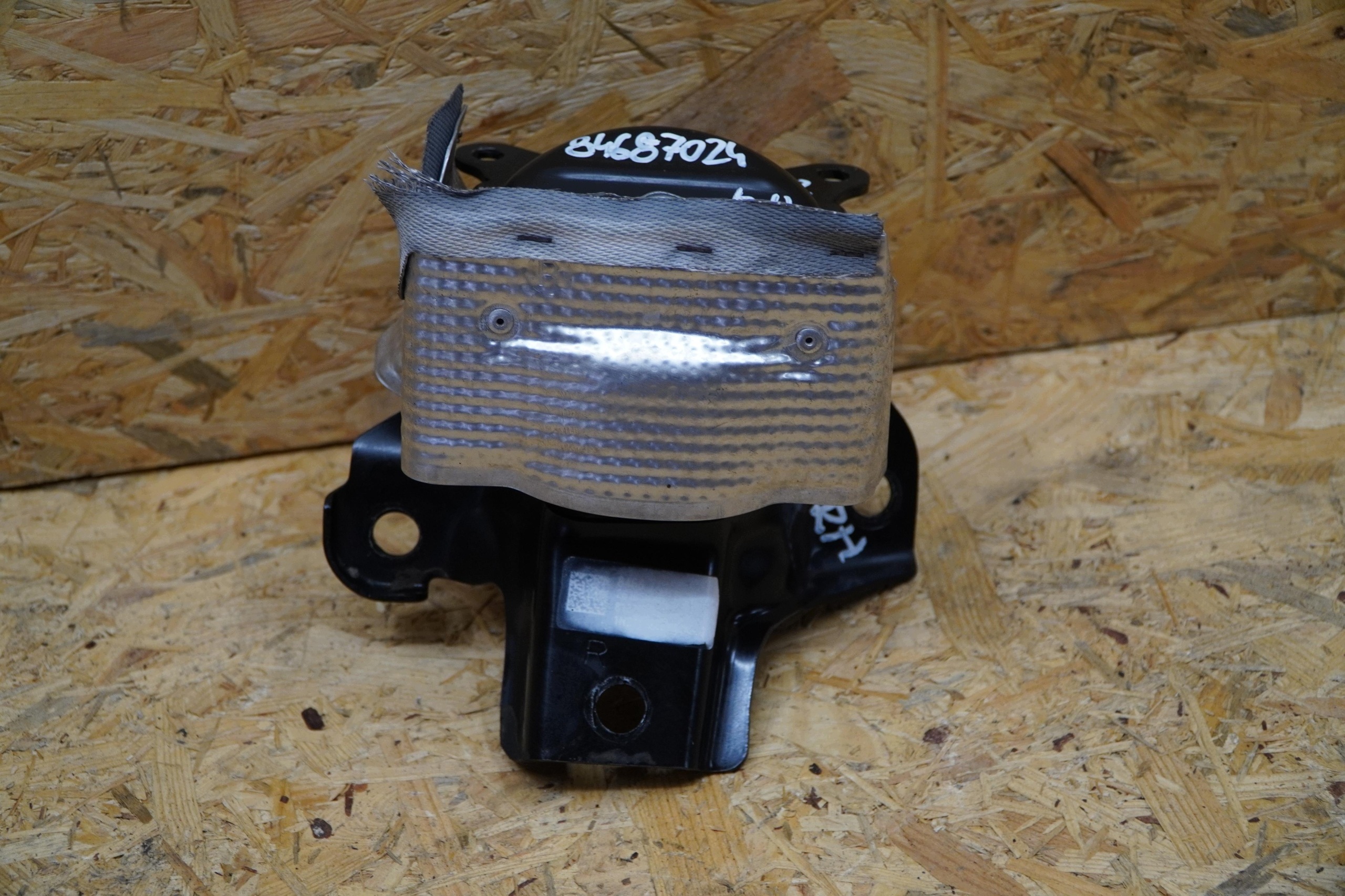 Suporte Motor Esquerdo 84687023 Tahoe V6.2 Usado image 7