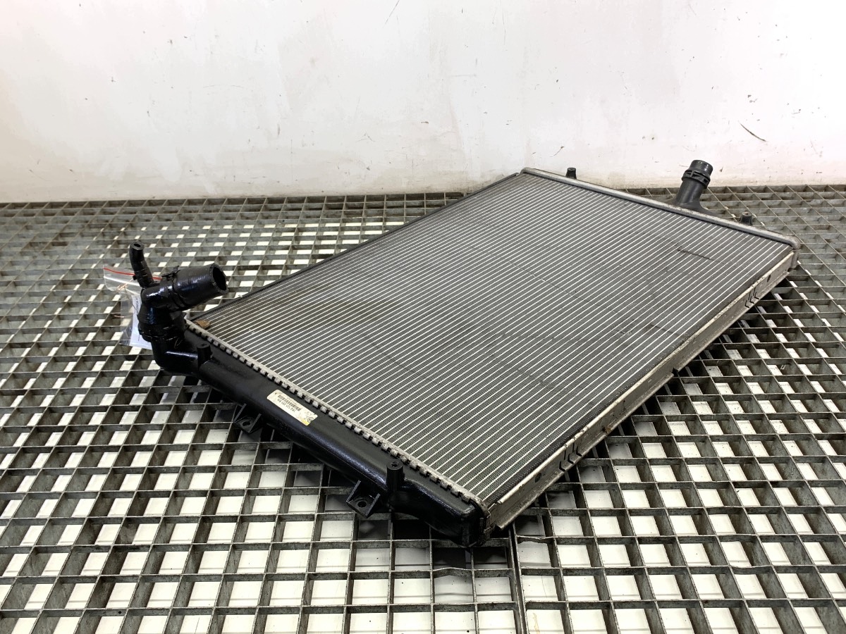 Radiateur eau VW Touran 2.0 1K0121251EH image 4