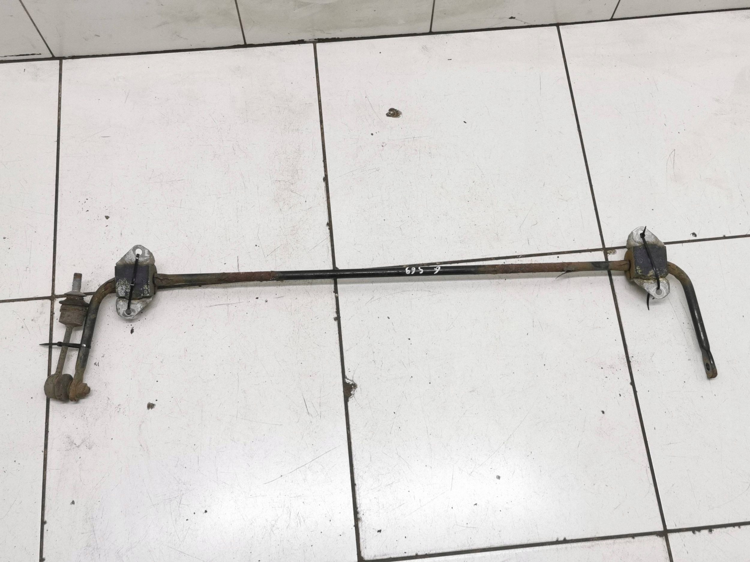 2006 BMW 5 E60 E61 Rear Stabilizer Bar OEM FRC117987