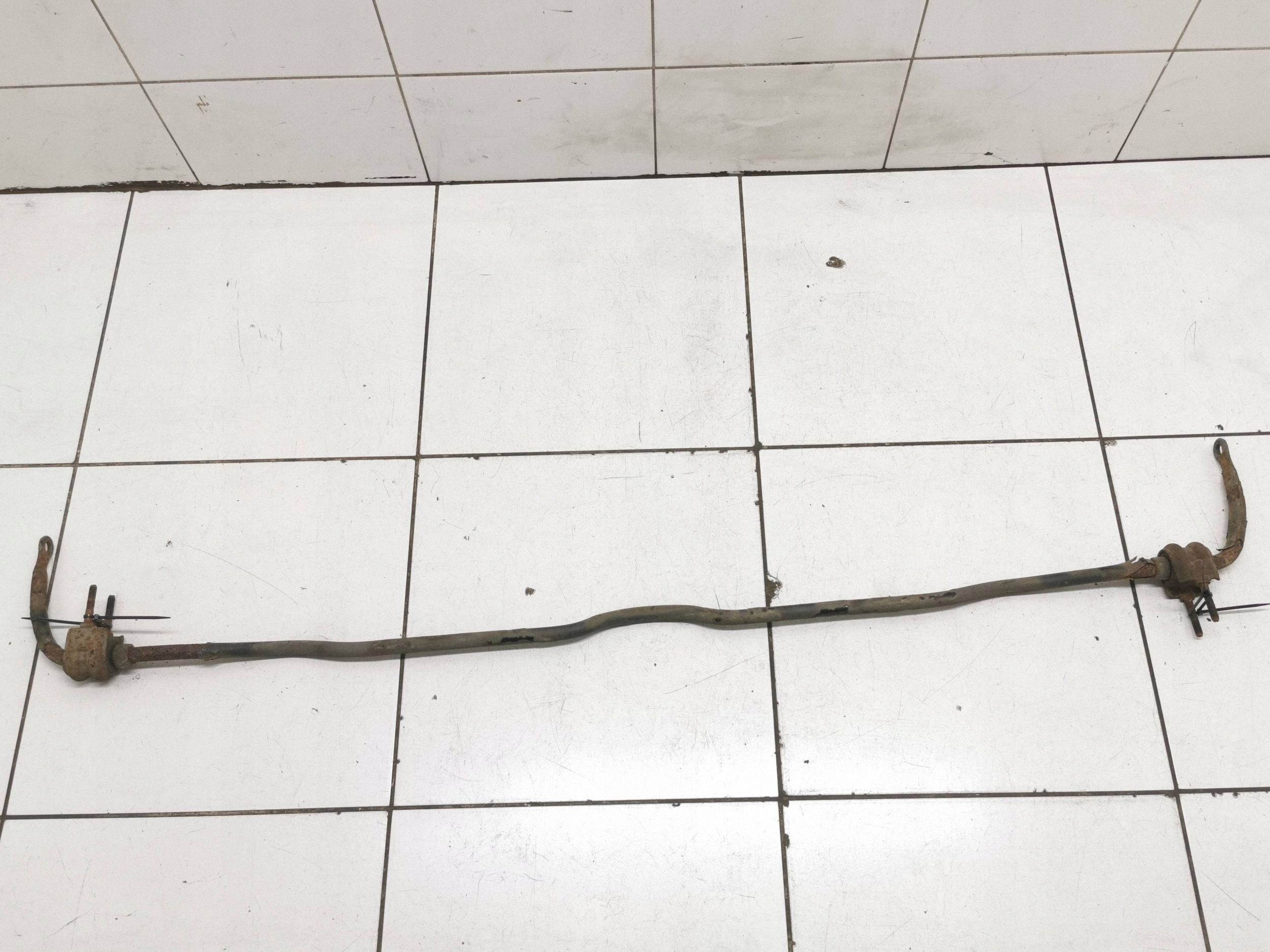 2008 Hyundai Santa Fe Rear Stabilizer Bar OEM FRC118007