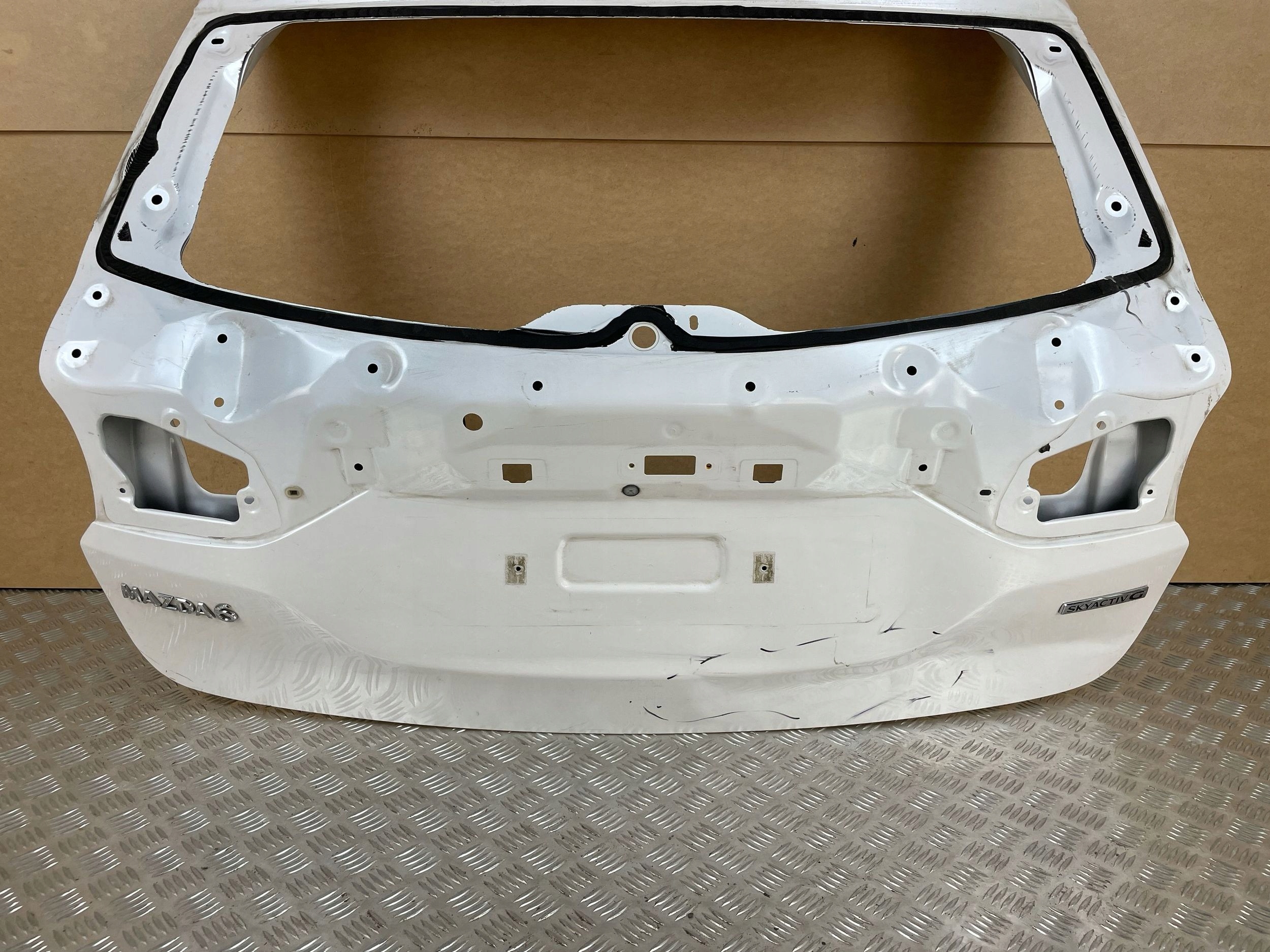 Mazda 6 GJ takaluukku, käytetty, 2012-2024, farmari