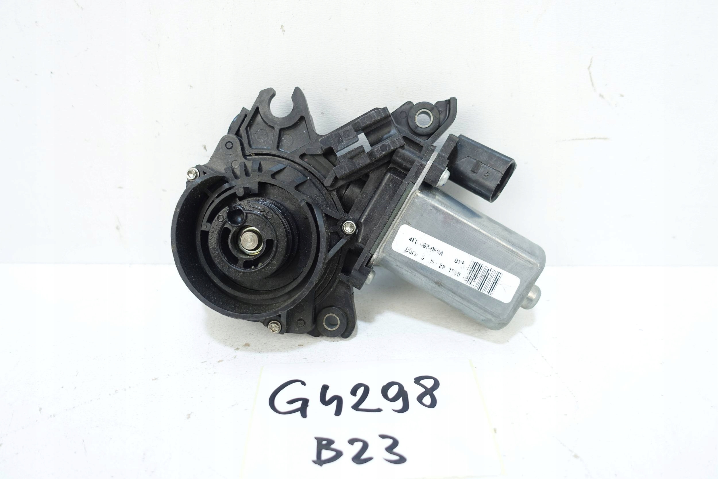 Dörrstängare vänster fram Audi A8 S8 D4 2012- 4F0887059 image 2