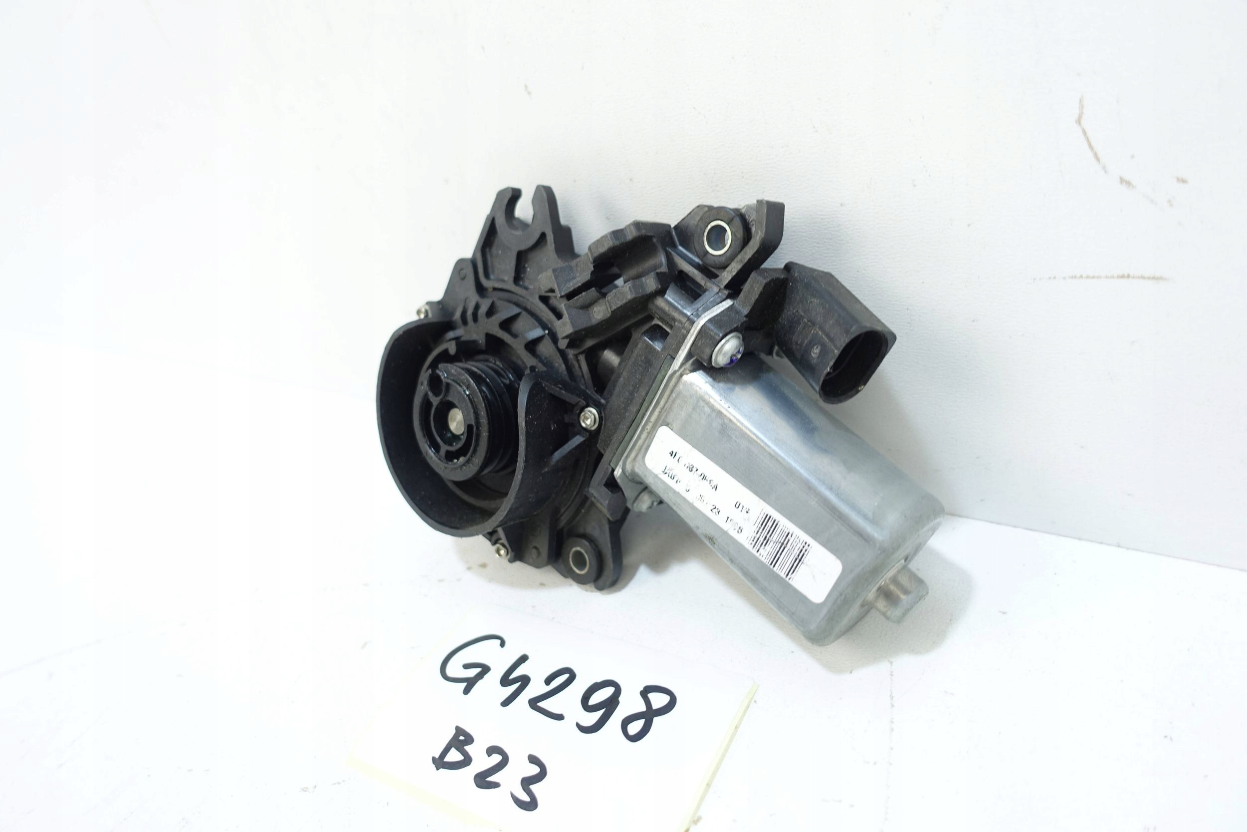 Dörrstängare vänster fram Audi A8 S8 D4 2012- 4F0887059 image 3