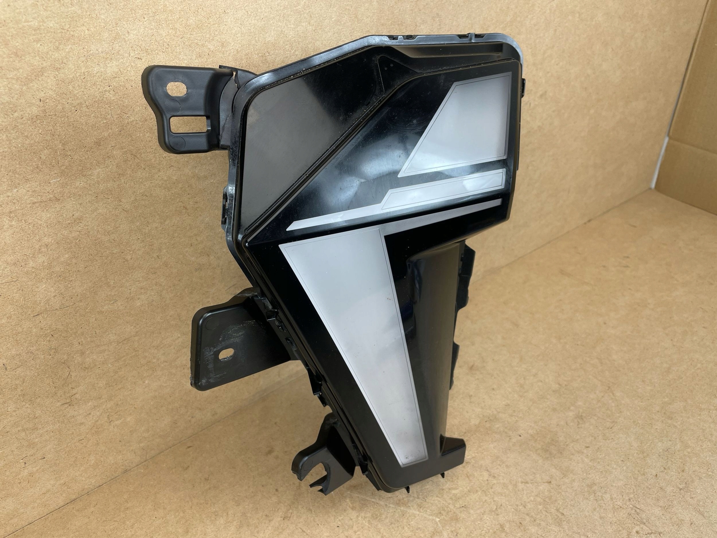 Lampe avant gauche Clio V 2023-2026 148R000847 image 3