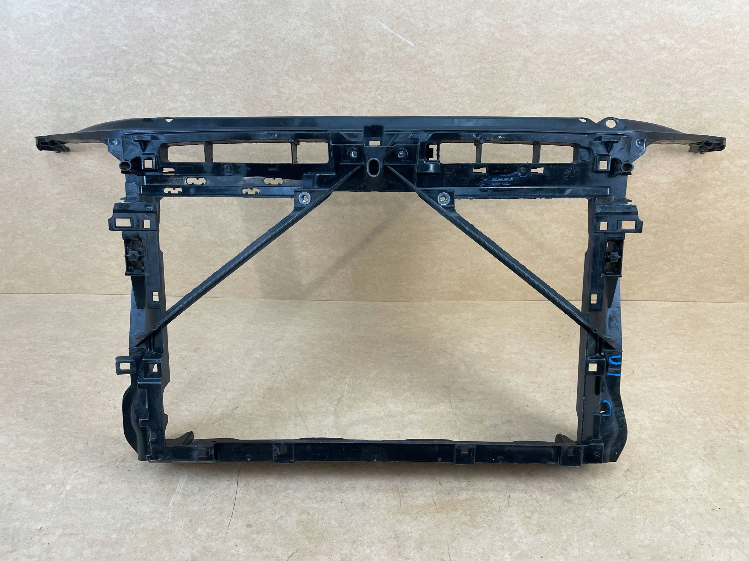 Renfort de radiateur Skoda Octavia III 5E080558D image 2