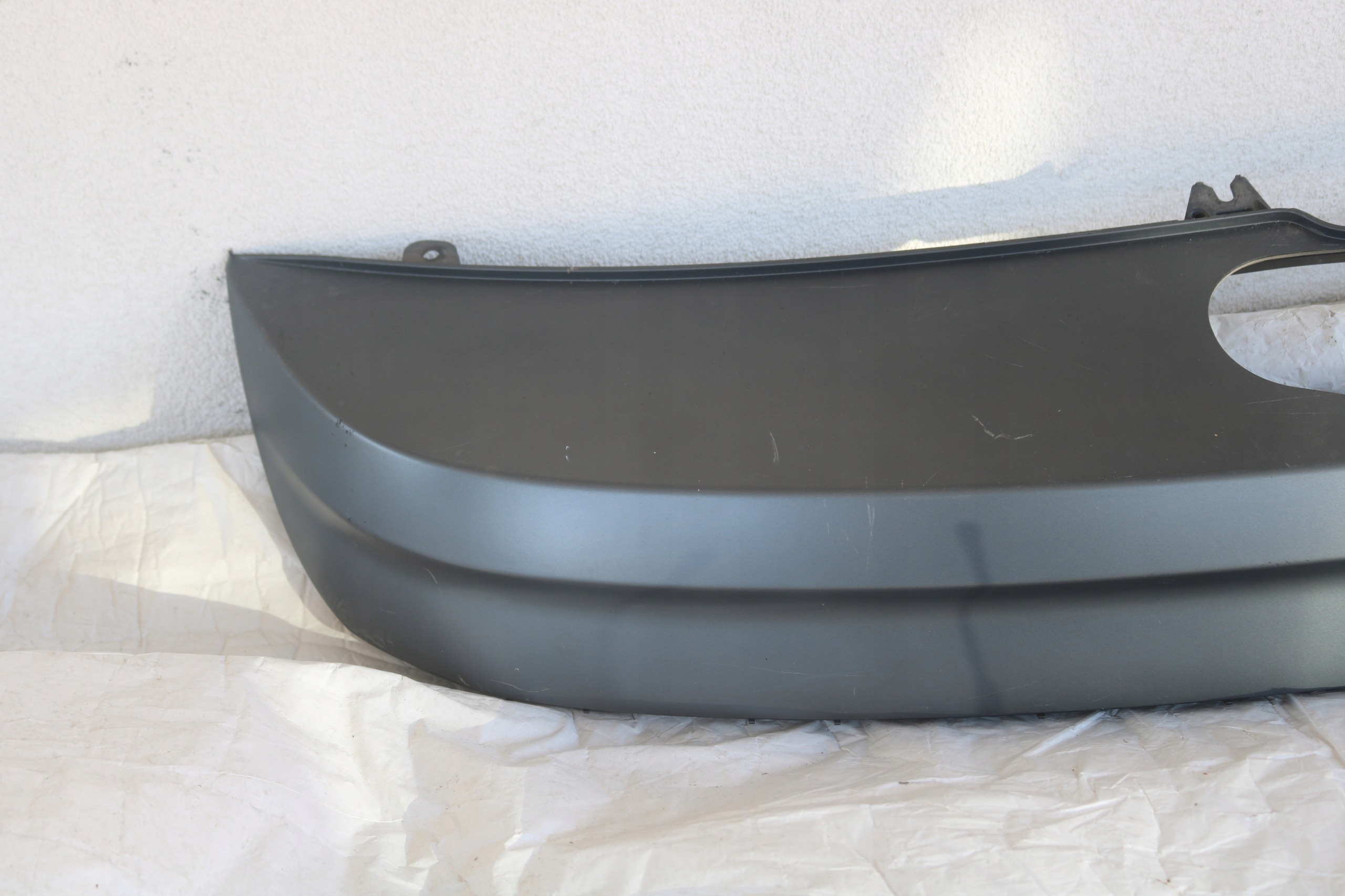 Audi A4 B9 Spoiler Arrière Diffuseur 8W0807521M image 3