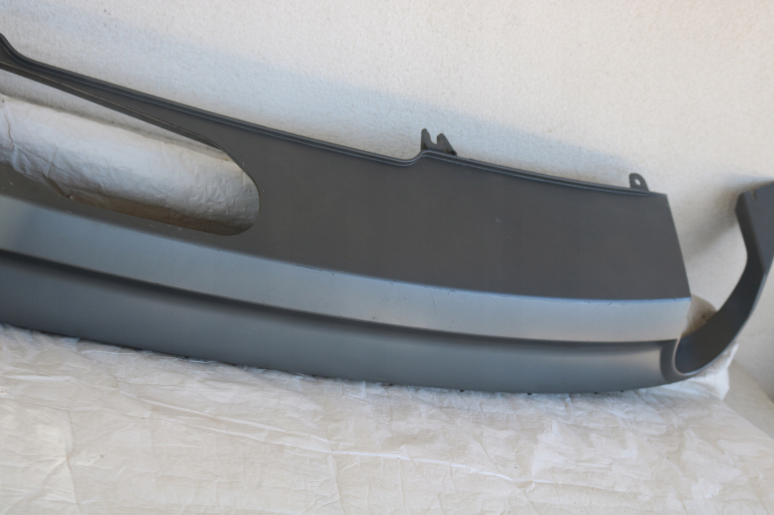 Audi A4 B9 Spoiler Arrière Diffuseur 8W0807521M image 5
