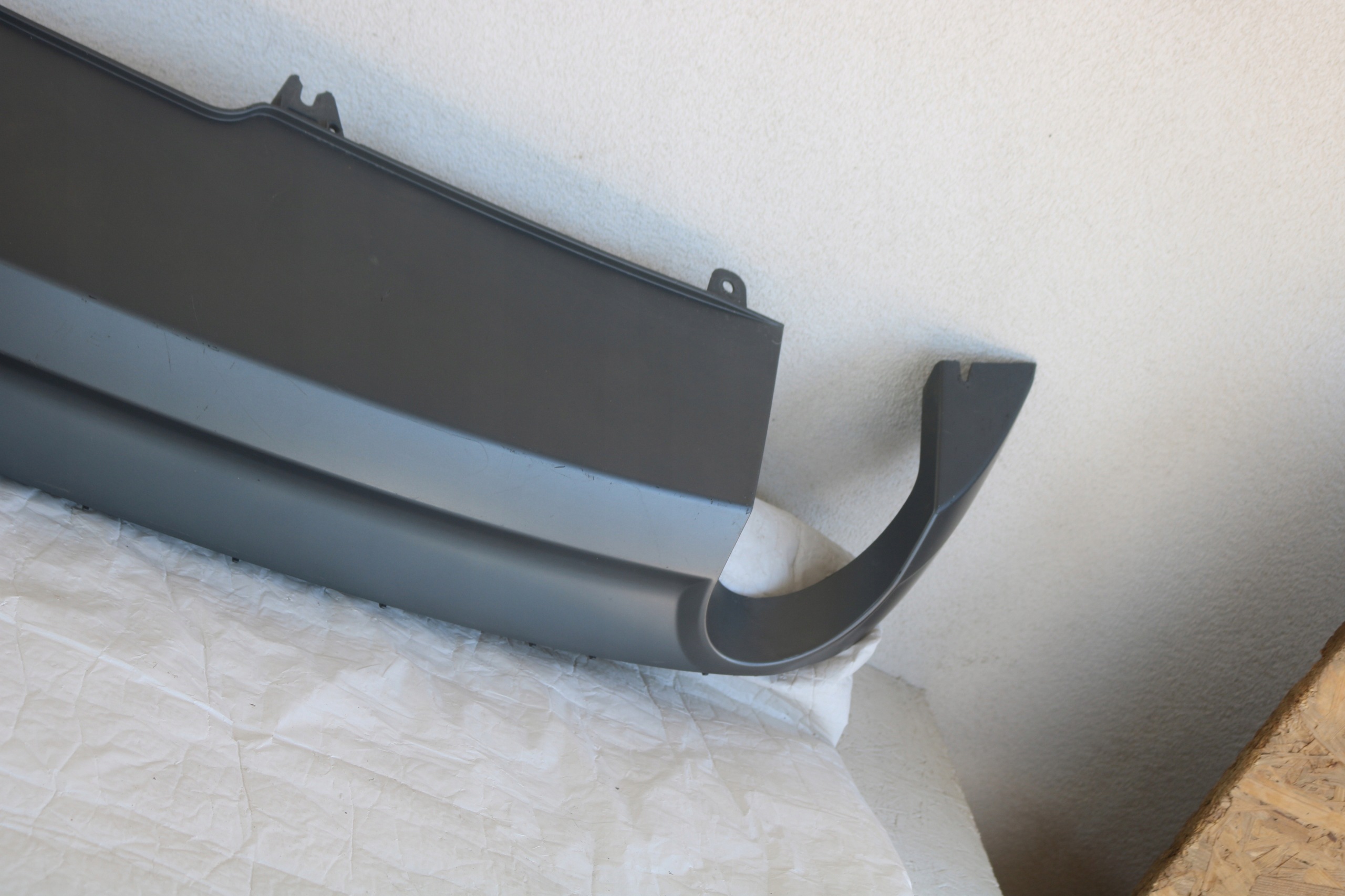 Audi A4 B9 Spoiler Arrière Diffuseur 8W0807521M image 6