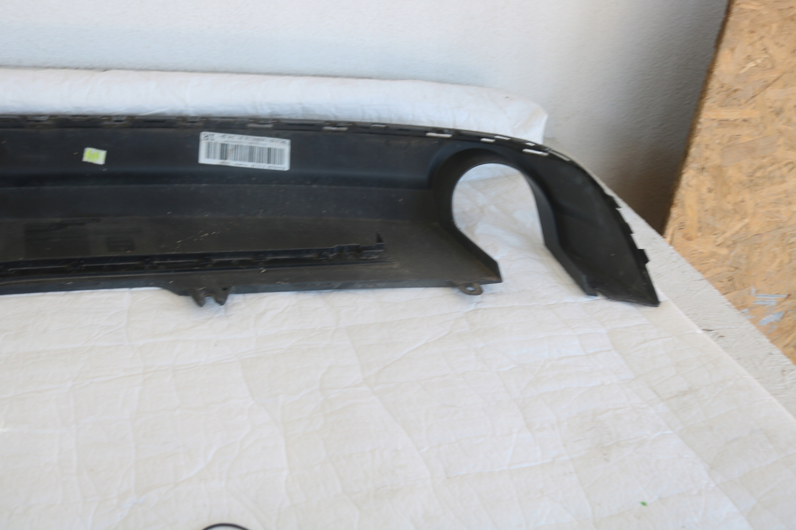 Audi A4 B9 Spoiler Arrière Diffuseur 8W0807521M image 9