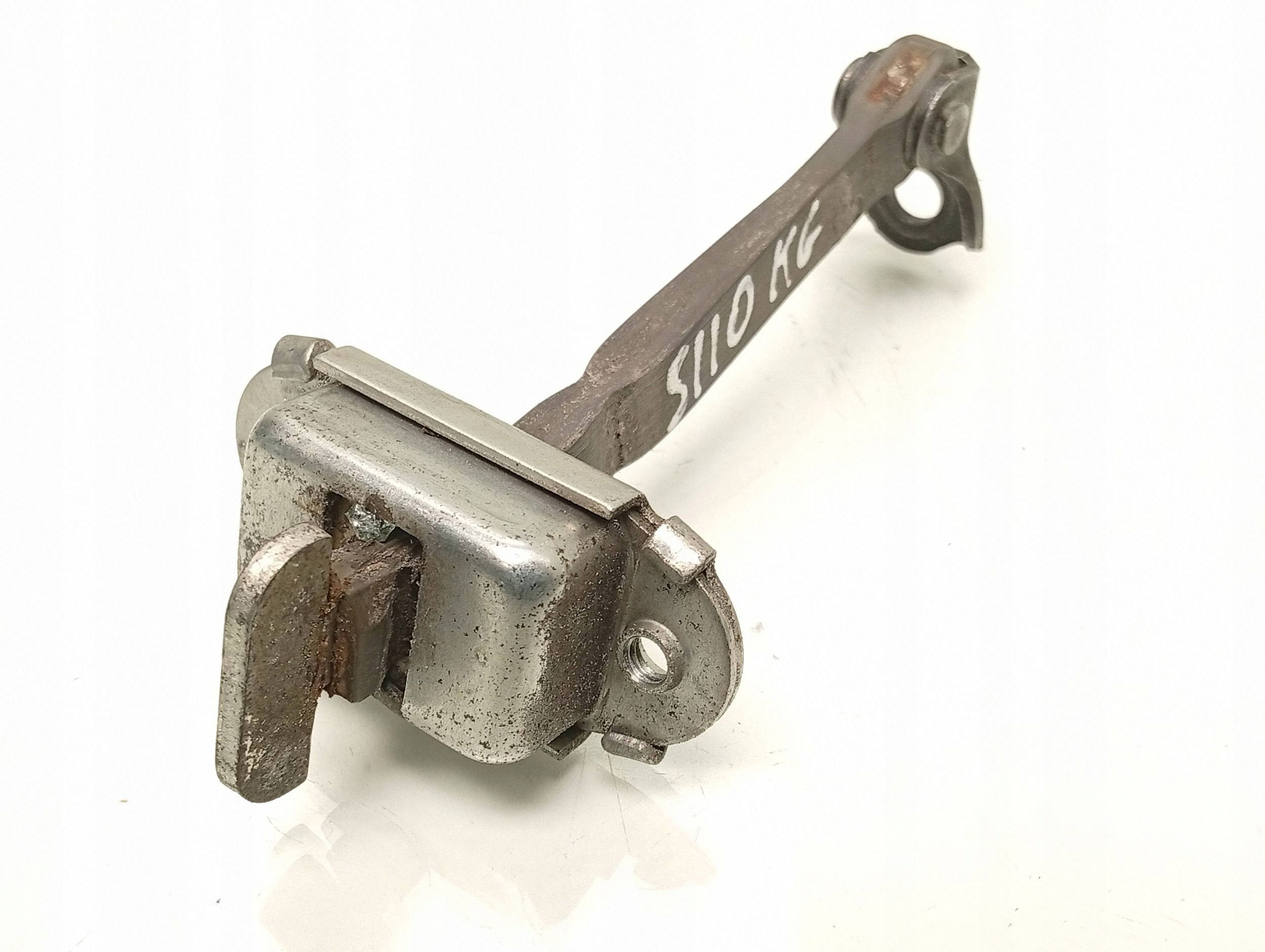 Toyota Auris E180 Achterdeurstopper ARRES70 image 2