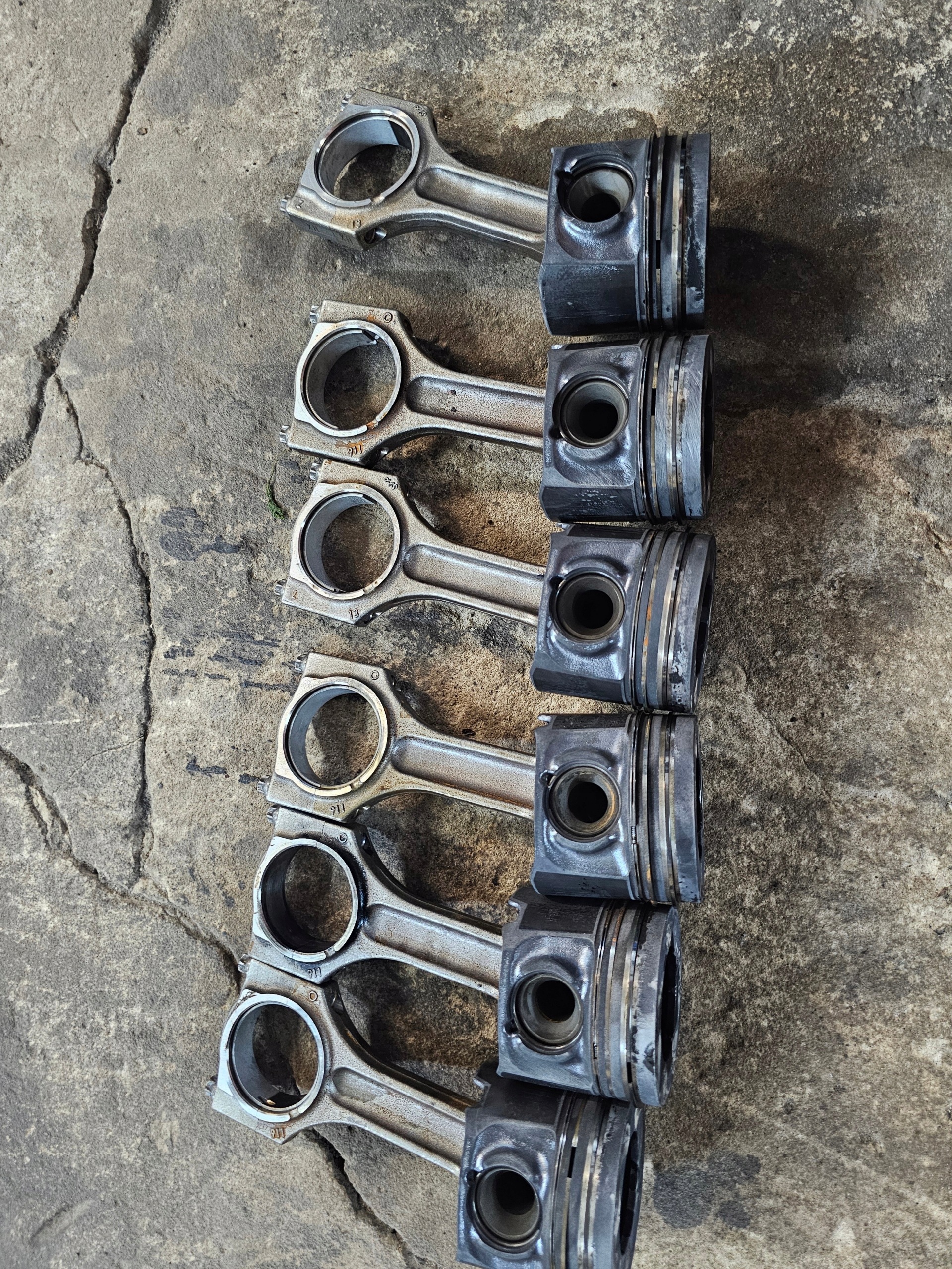 Piston BMW 7 F01 F02 3.0D N57D30 image 2