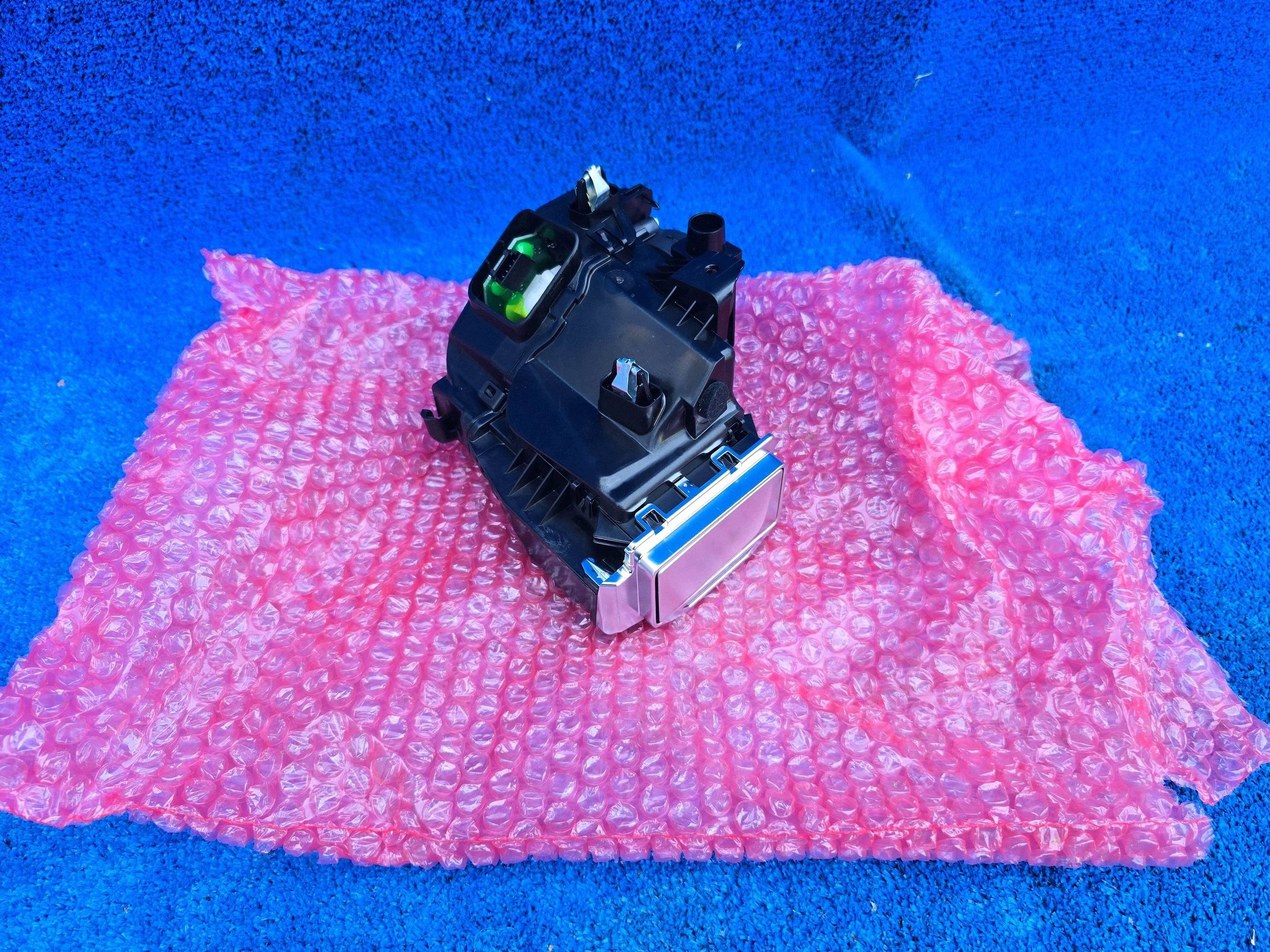 BMW Duftmodul G30 G11 G01 G02 G05 G06 G07 DWZ11879 image 2