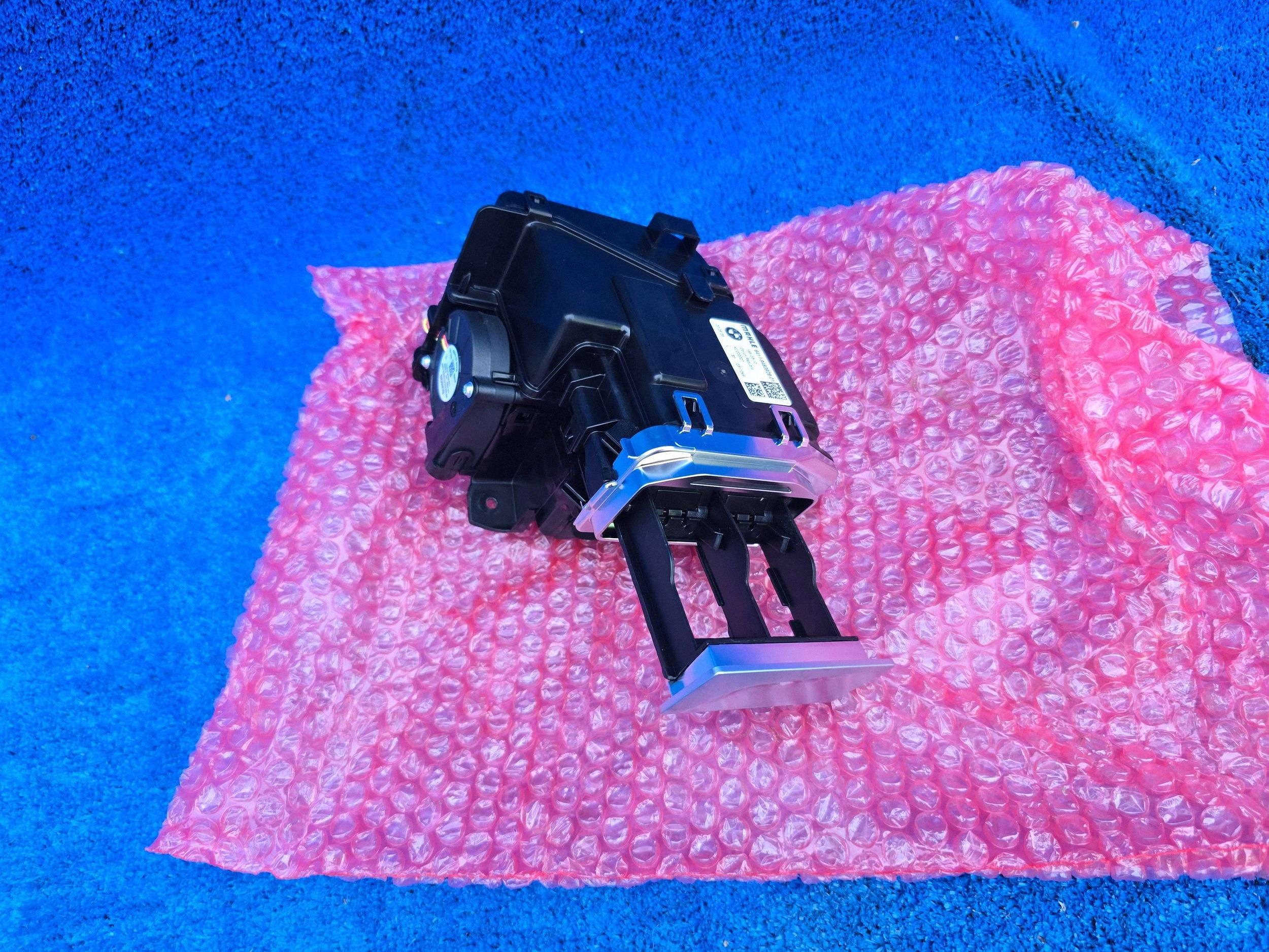 Tuoksumoduuli BMW G30 G11 G01 G02 G05 G06 G07