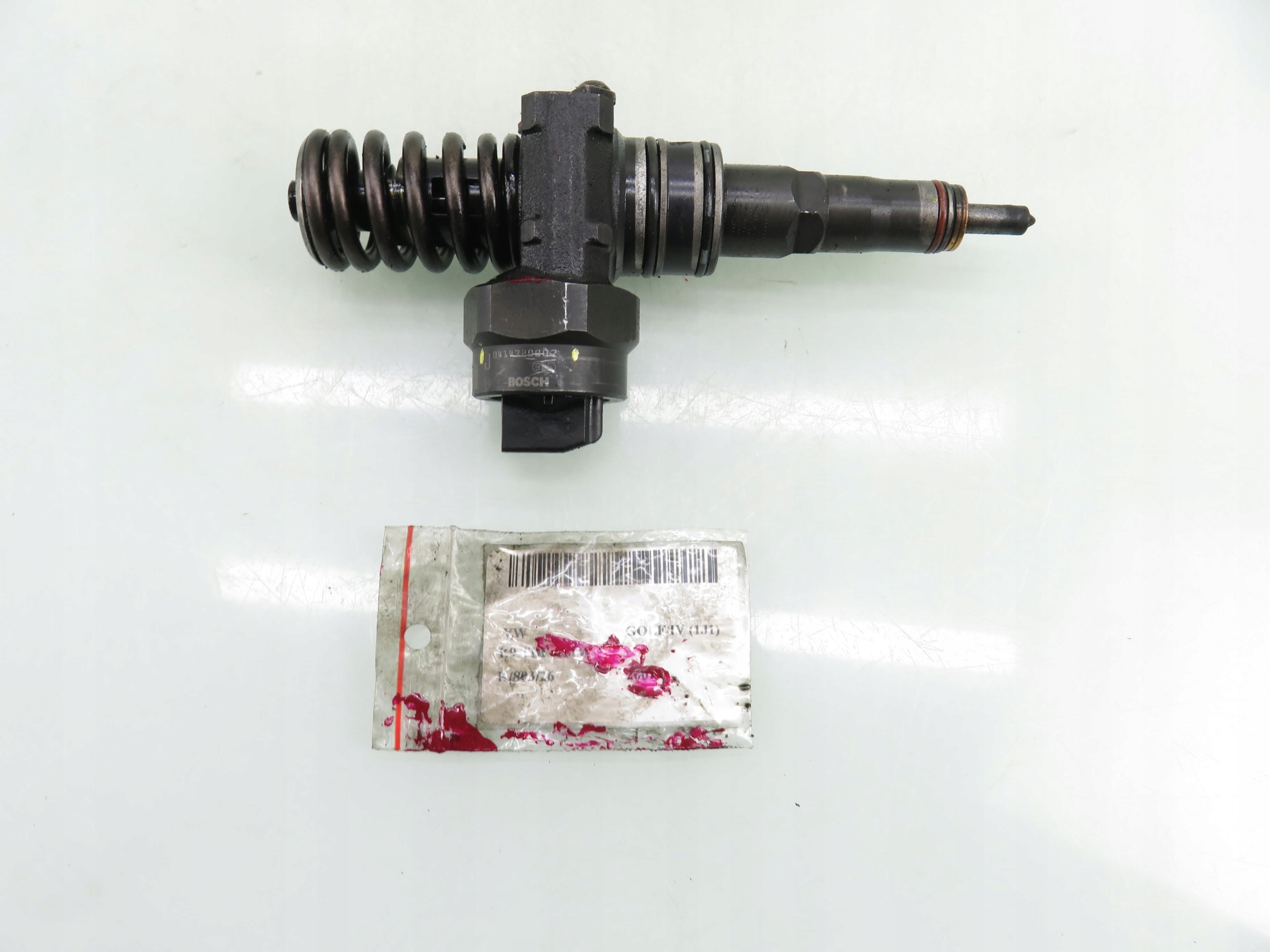 Ruiskutuspumppu VW 1.9 TDI 038130073F image 3
