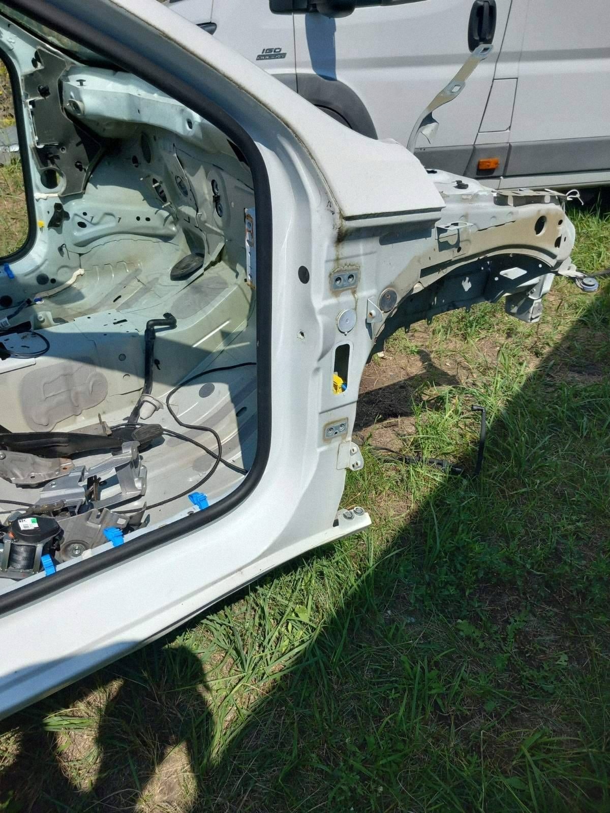 Peugeot 308 II Lift T9 2018 Radlauf vorne rechts VPK2768 image 3