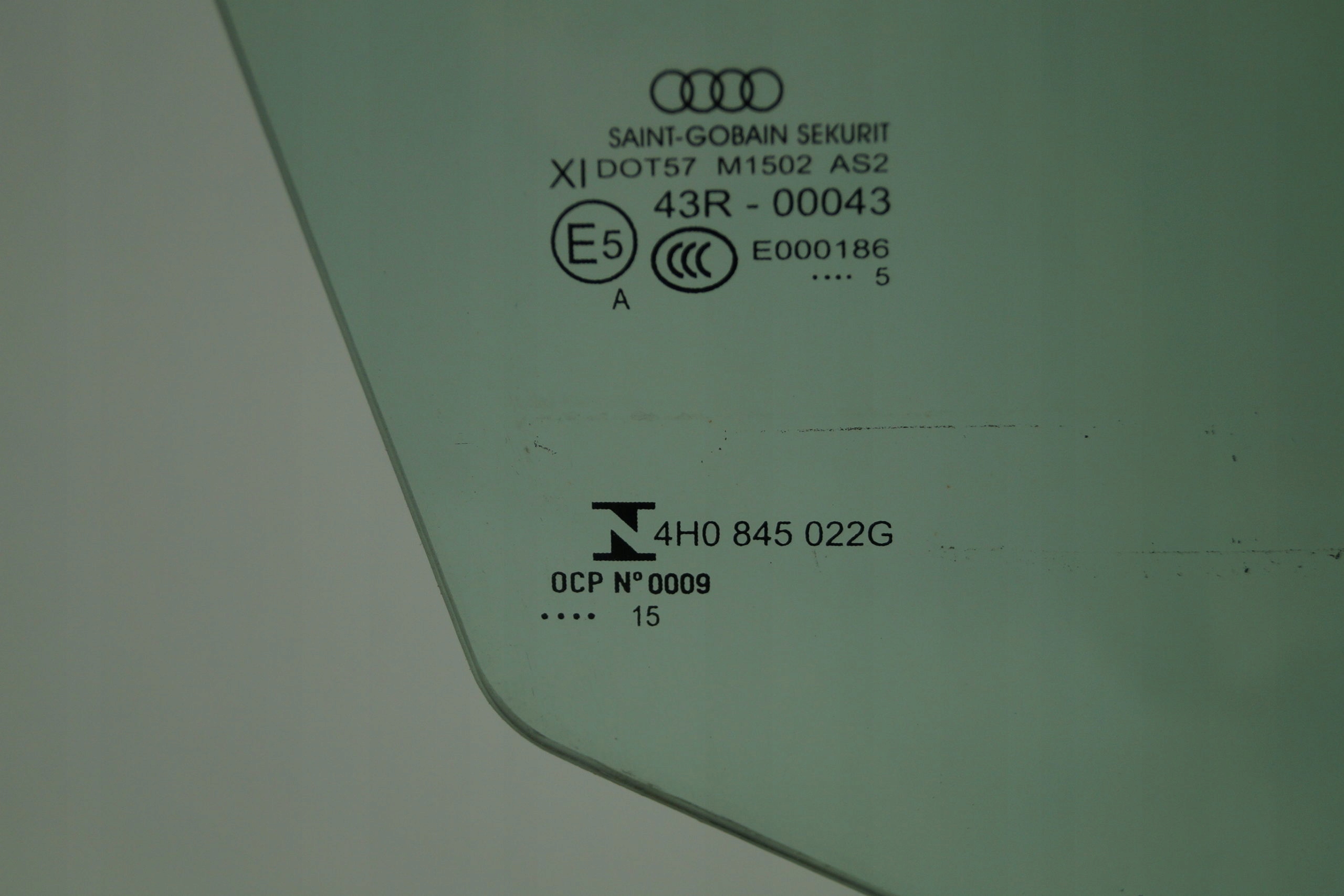 Vidro Lateral Direito Dianteiro Audi A8 4H 4H0845022G