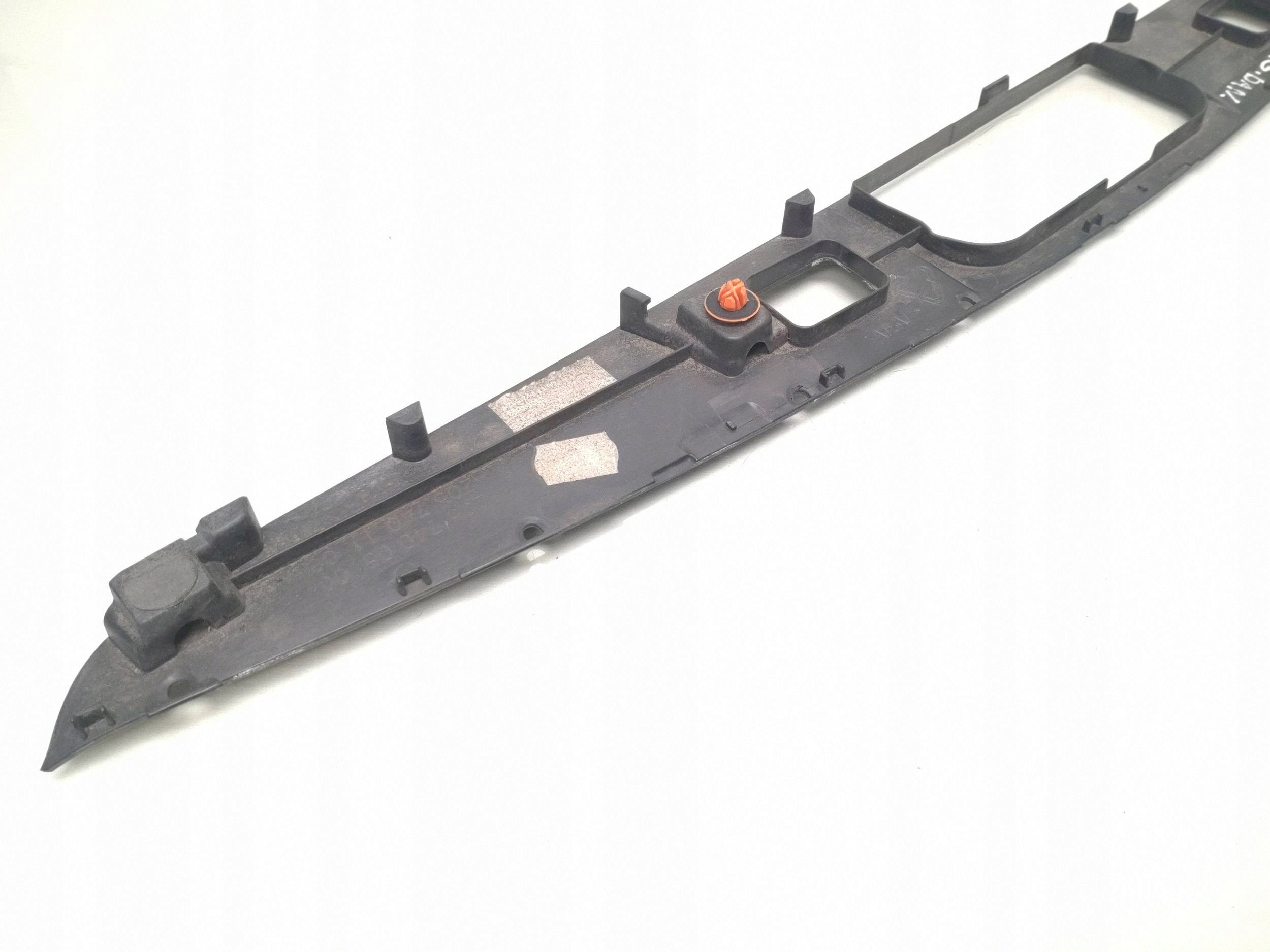 Listone luce targa Mercedes C W205 A2057400500 image 4